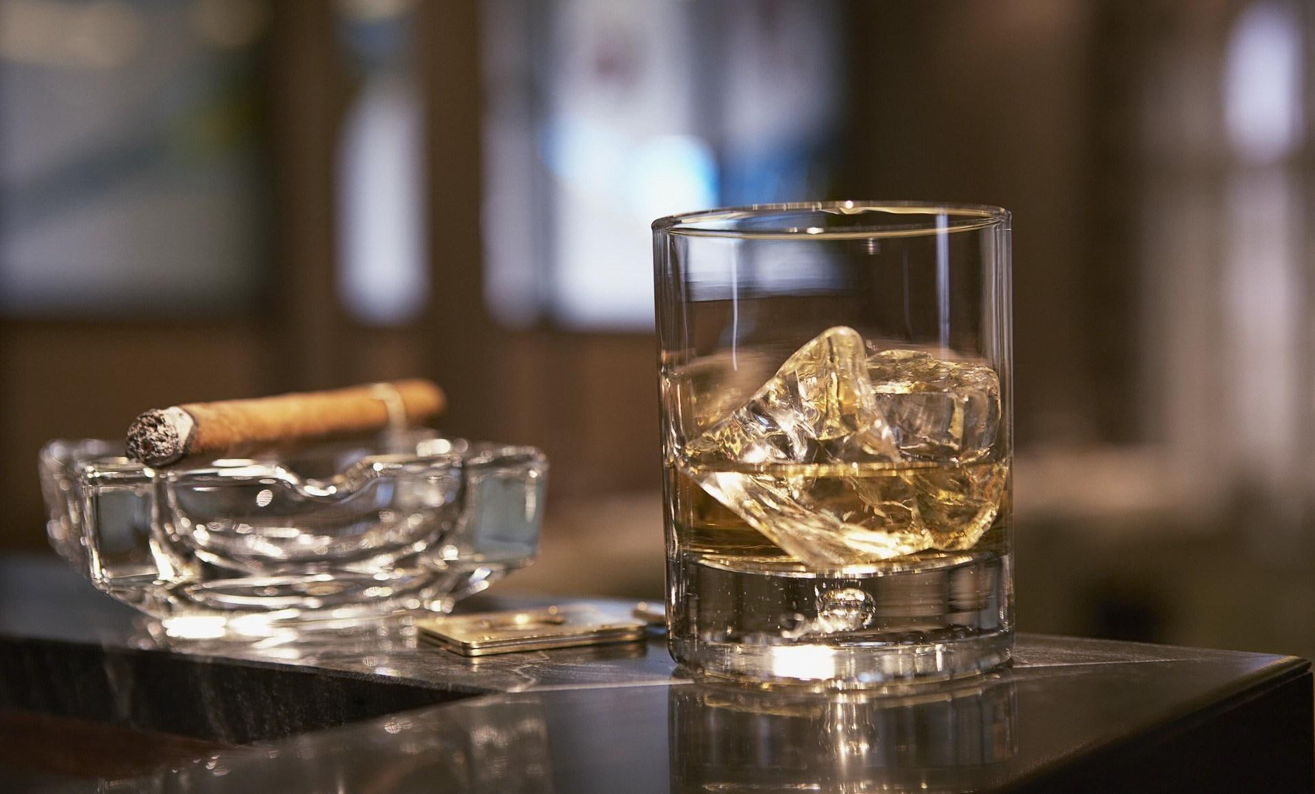 1080P, weekend, relaxing, 3d and abstract, food, smoke, cigar, time, drink, glass, alcohol, beverage, HD Wallpaper