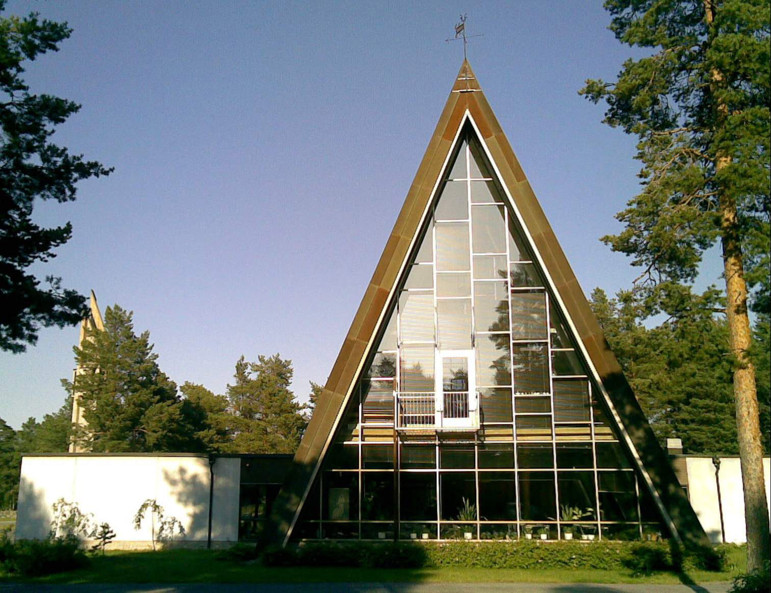 day, house, modern, tower, 720P, tree, built Structure, nature, low angle view, shape, building Exterior, holy, photos, plant, triangle shape, chapel, HD Wallpaper