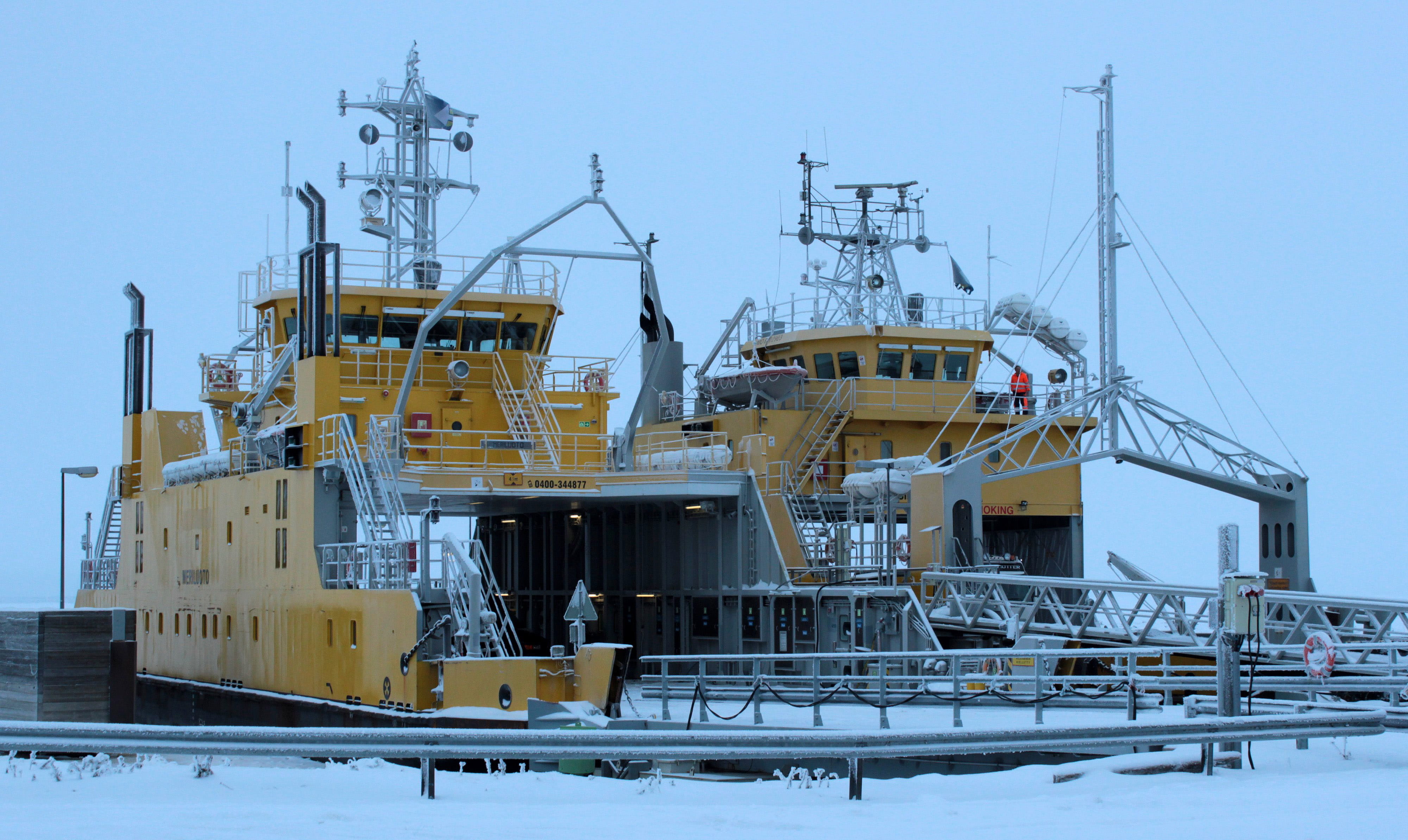 construction Industry, sky, pier, factory, machinery, winter, no people, industry, ferries, water, photos, nature, merisilta, snow, commercial dock, cold temperature, HD Wallpaper