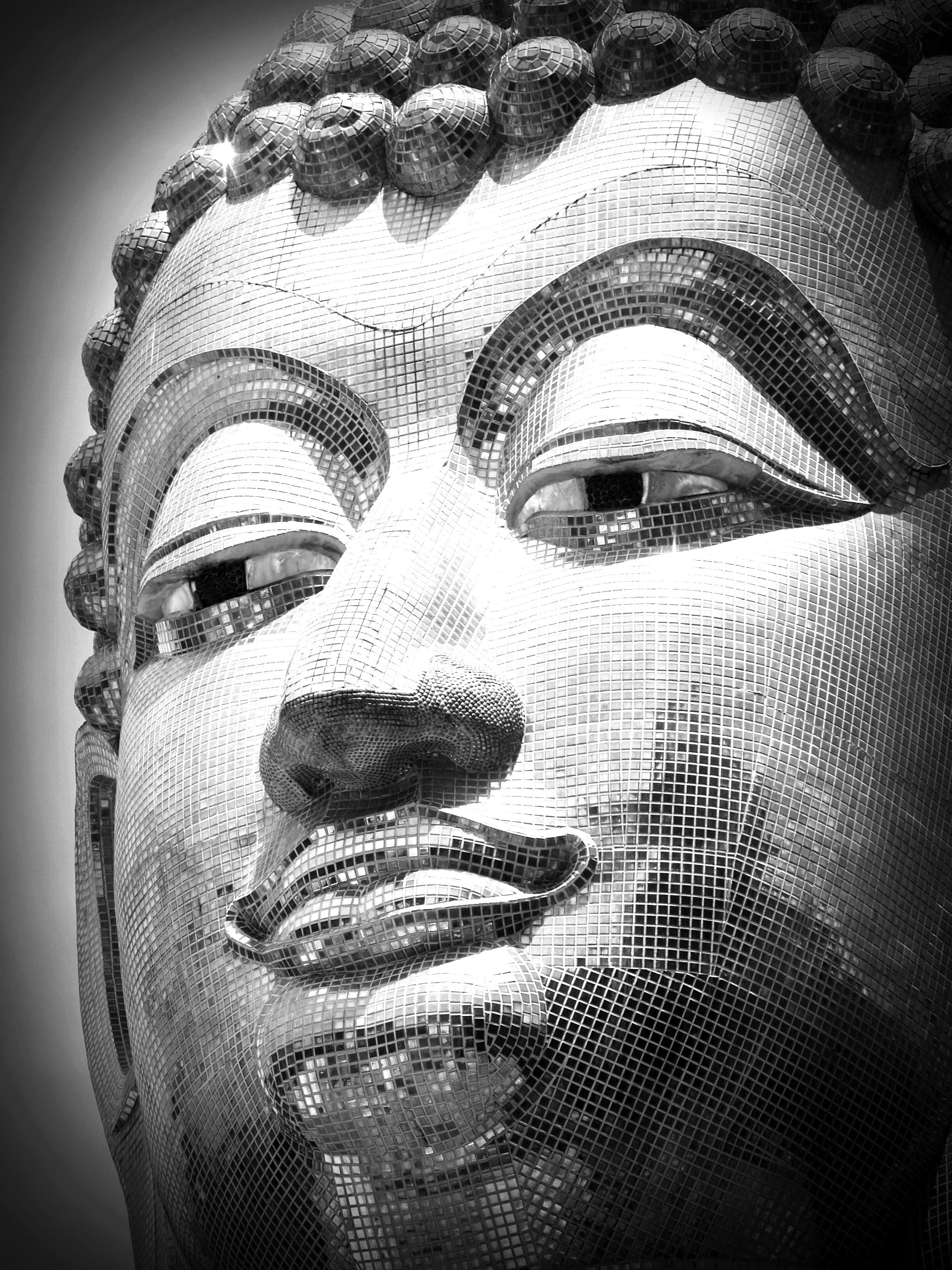 bangkok, architecture, sunshine, veil, eastern, god, close-up, buddha, asia, studio shot, light, obscured face, 2K, sunrise, sun, art and craft, hand, Phone HD Wallpaper
