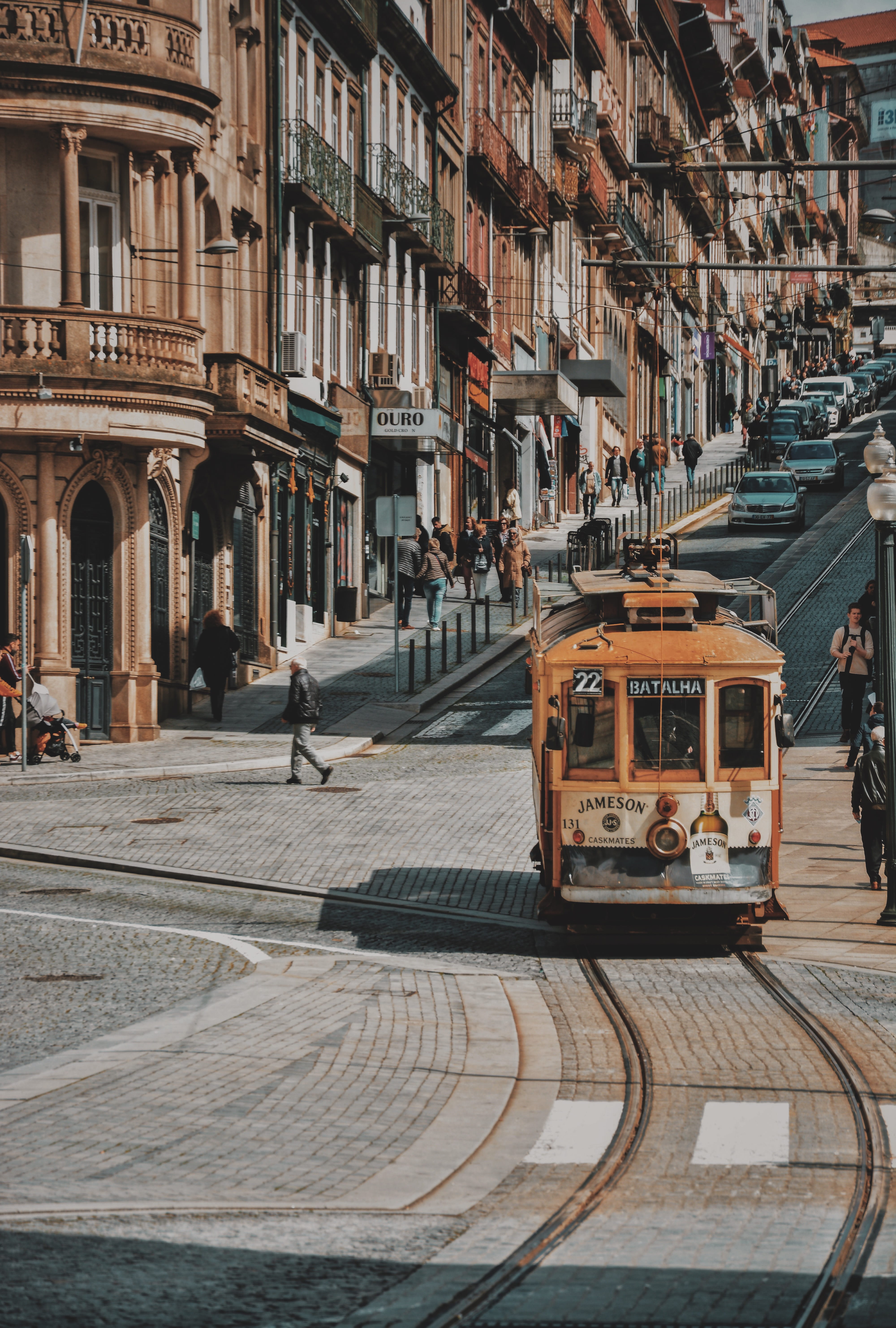 day, transportation, mode of transportation, focus, residential district, transportation system, buildings, cable car, city, selective, railway, Tramway, Phone HD Wallpaper