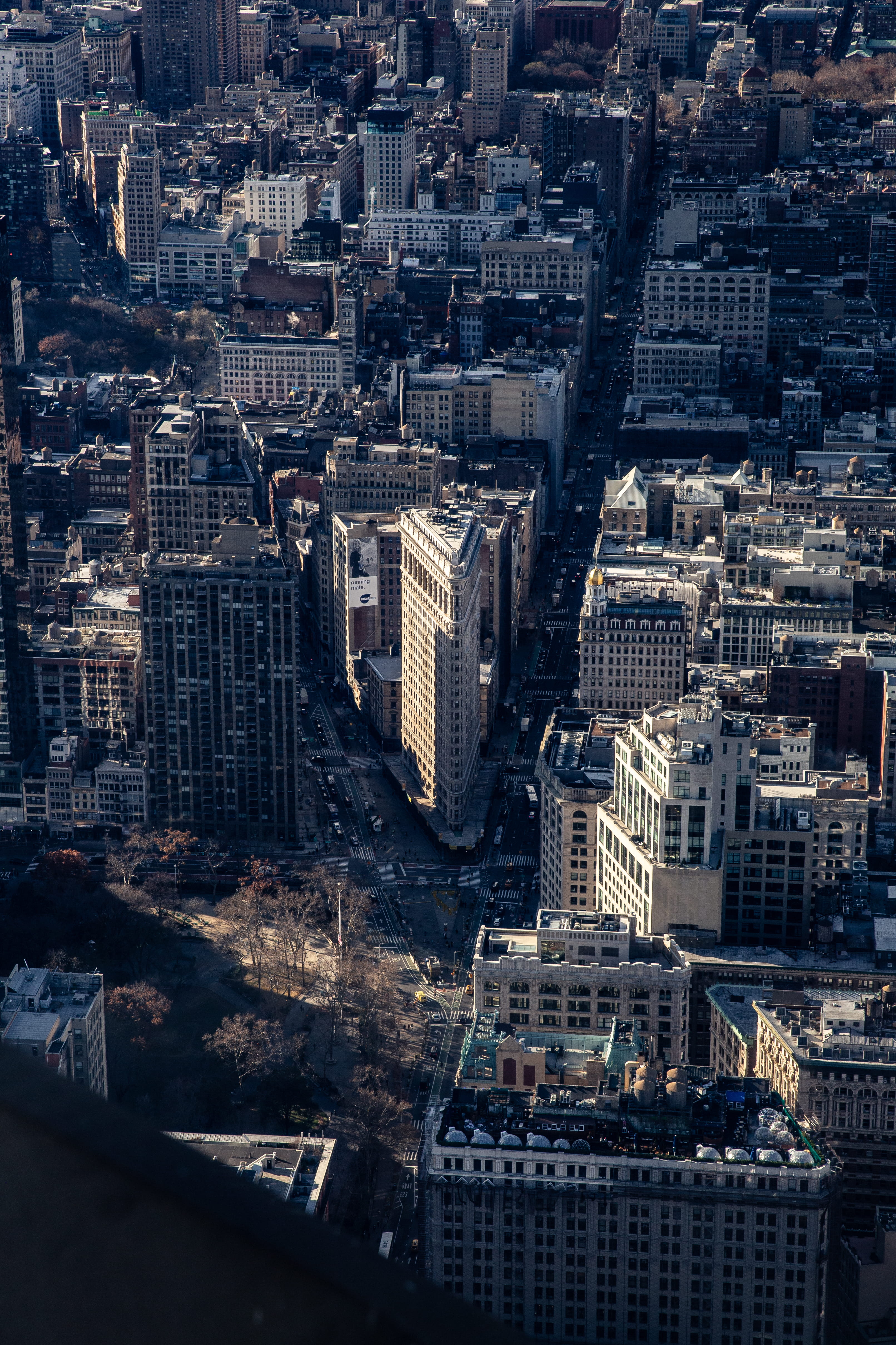 modern, built structure, aerial view, flat iron, roads, landscape, apartments, new york, traffic, tower, nature, outdoors, high angle view, office, city, Phone HD Wallpaper