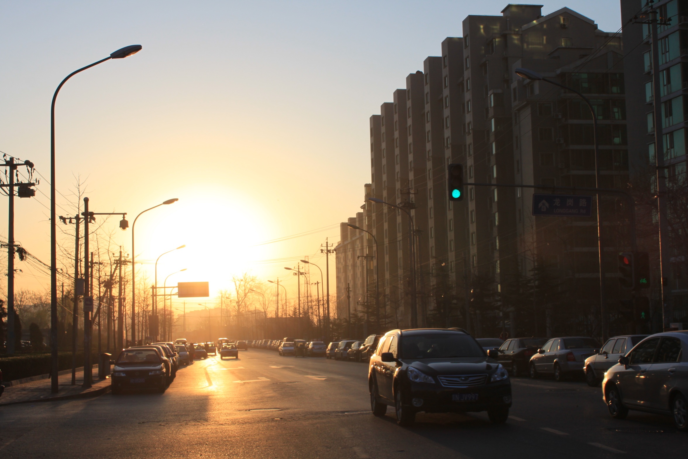 sky, no people, the morning sun, mode of transportation, road, transportation, traffic, city, outdoors, sunlight, street light, 1080P, built structure, HD Wallpaper