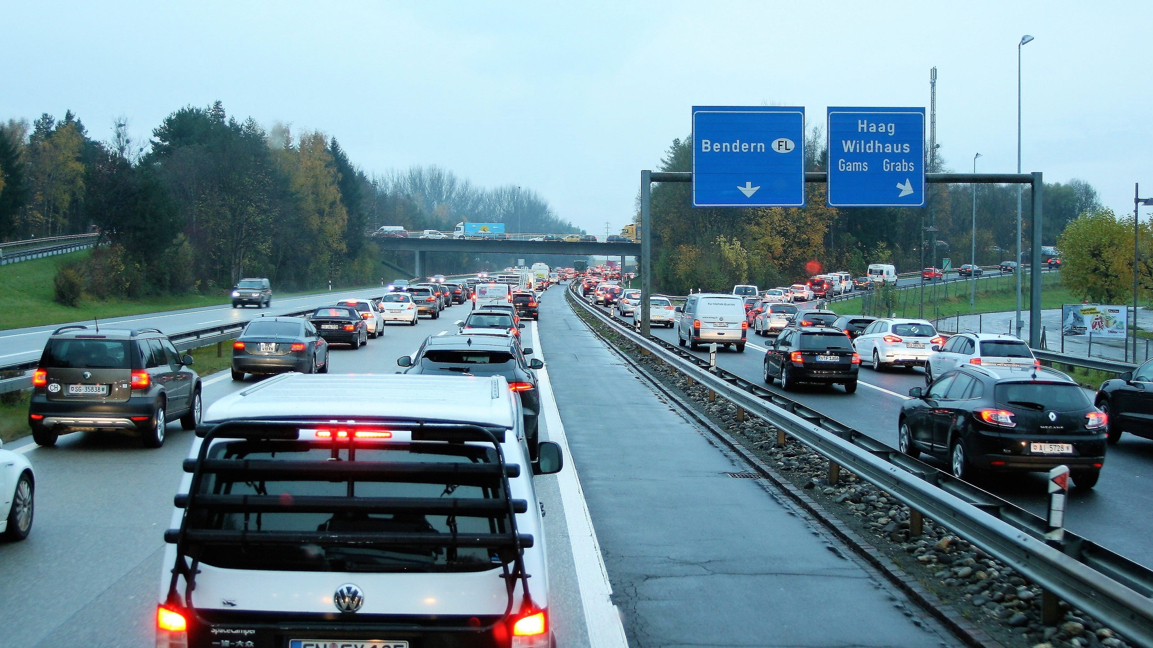 lane, mode of transportation, travel, traffic, sky, sign, railings, autumn, cars, parking, switzerland, stress, the stopper, 2K, multiple lane highway, HD Wallpaper