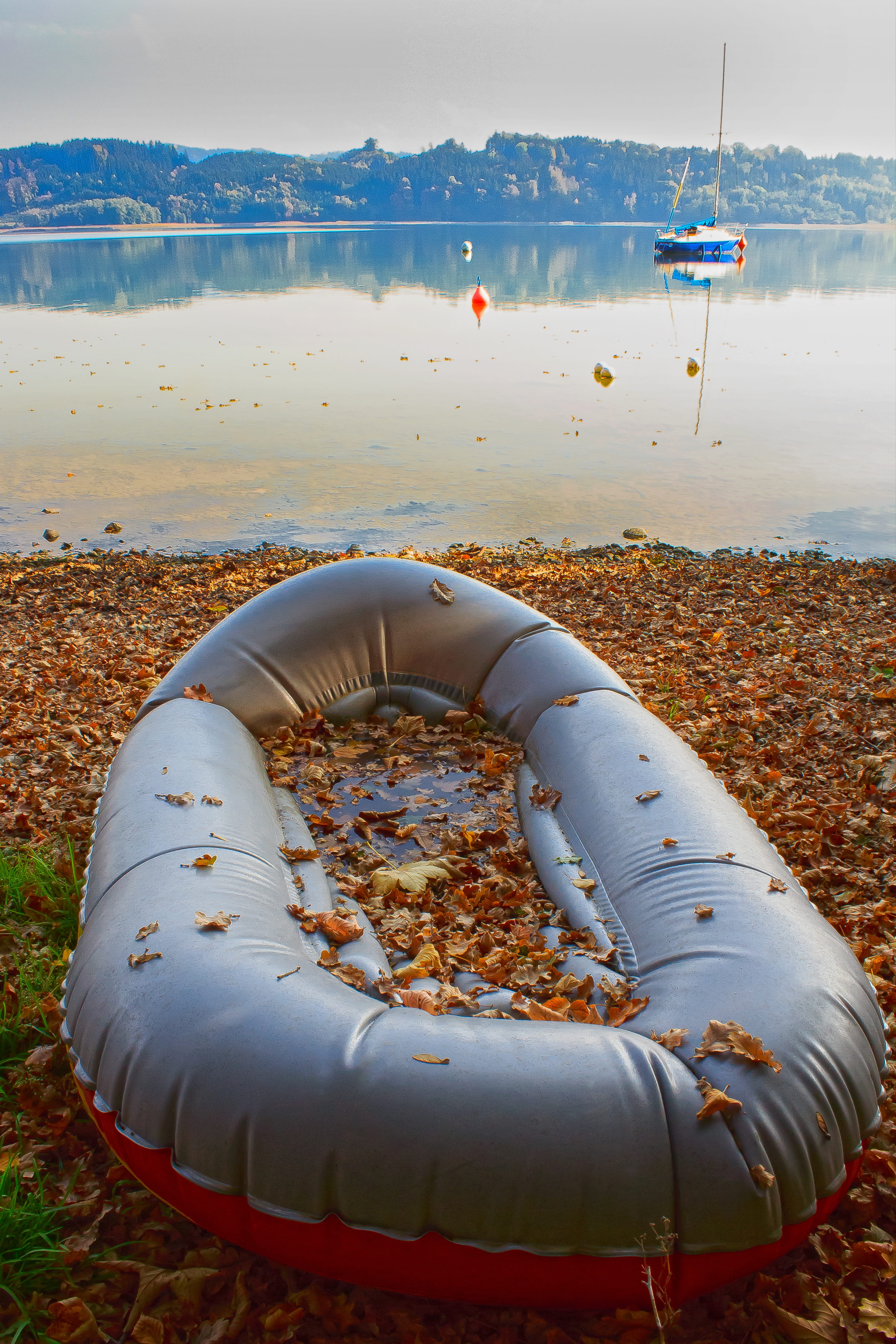 autumn, saisonende, haze, scenics - nature, leaves, lake, no people, land, dinghy, lakeshore, tranquility, boje, rubber boot, landscape, non-urban scene, Phone HD Wallpaper