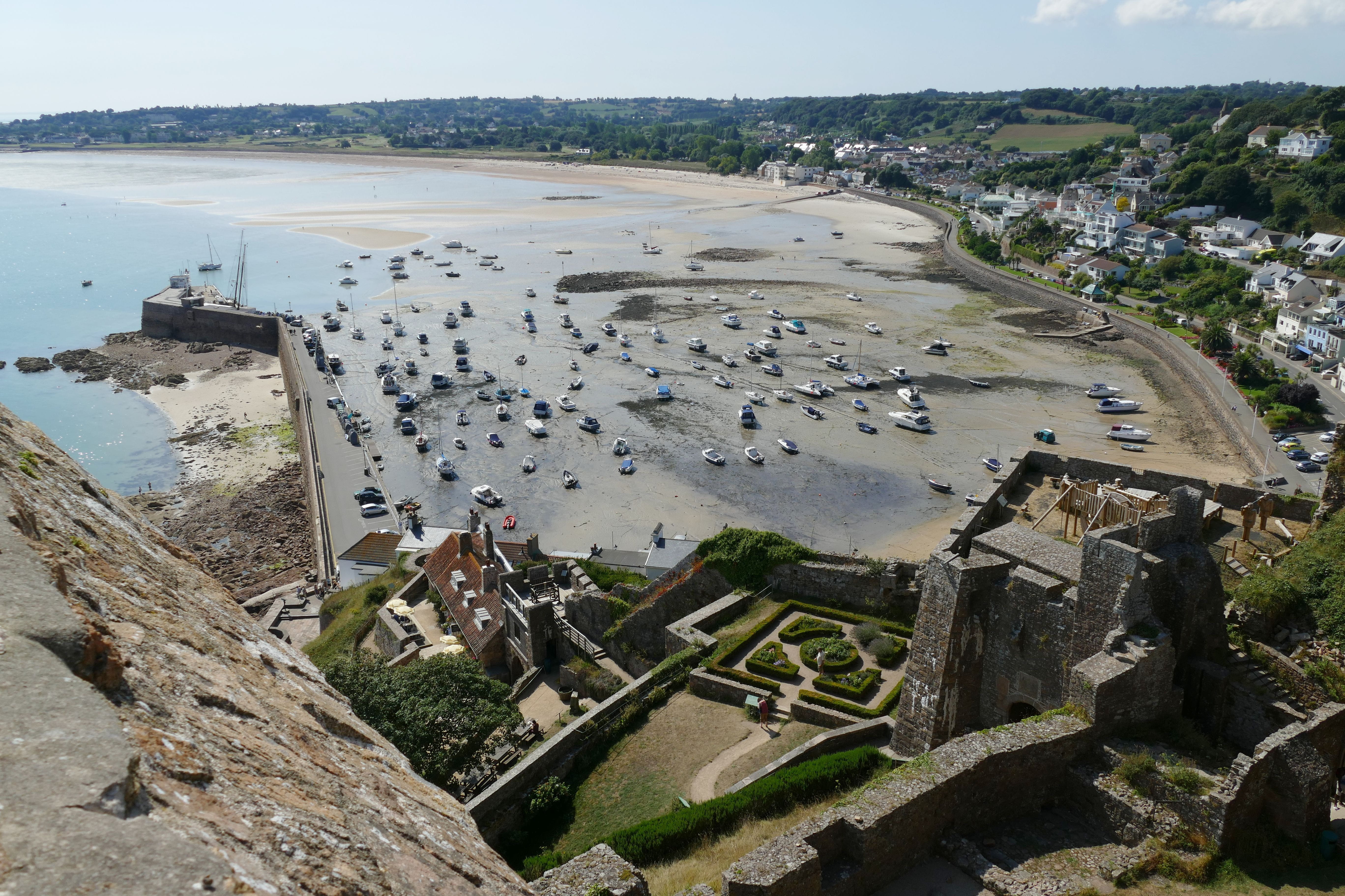 england, building, high angle view, old, ebb, landscape, mountain, view, damaged, building exterior, Castle, transportation, middle ages, environment, gorey, HD Wallpaper