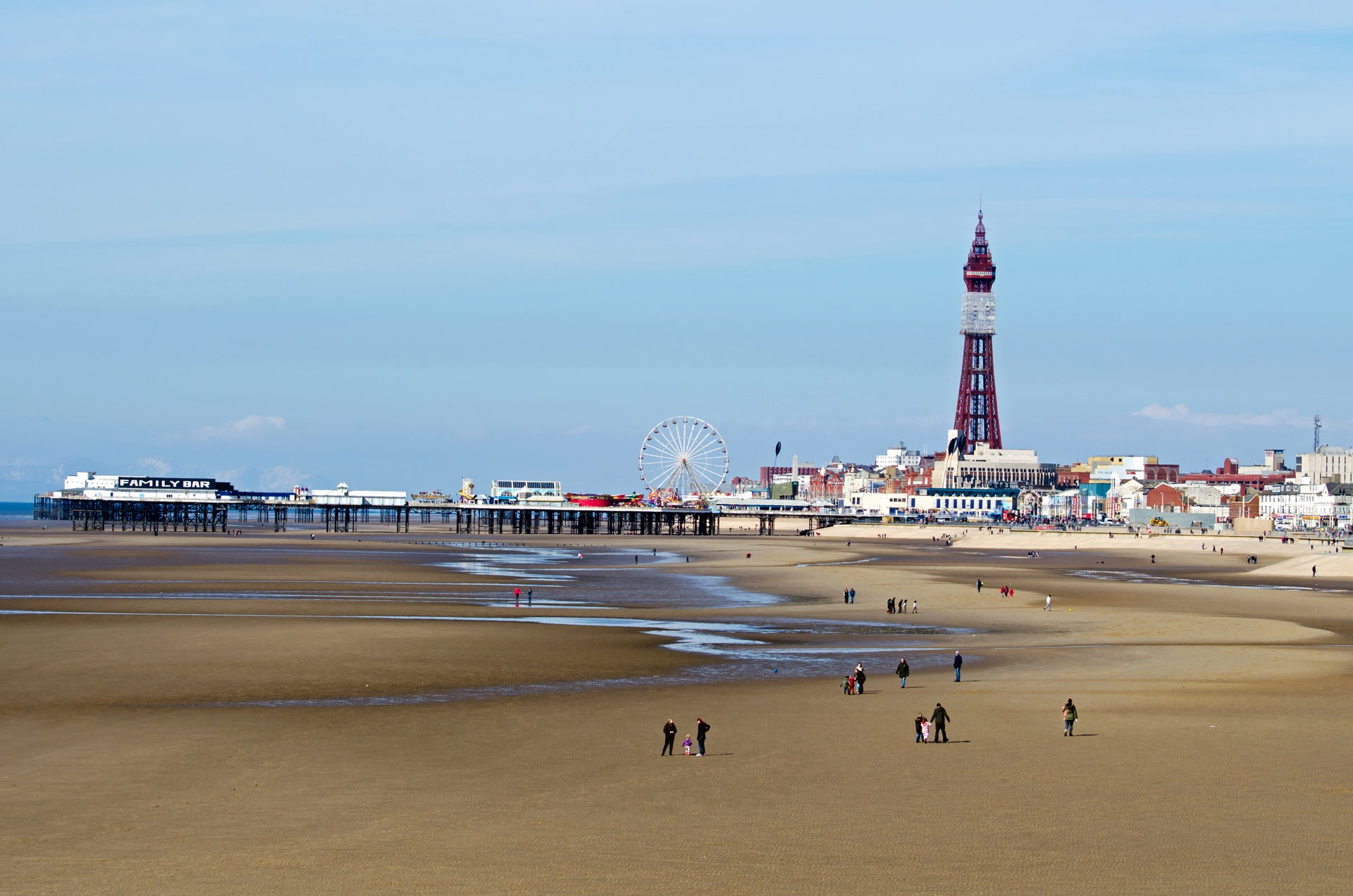 housing, built structure, 1080P, england, large group of people, people, building, summer, amusement, blackpool, tower, land, spring, sky, tourism, water, HD Wallpaper
