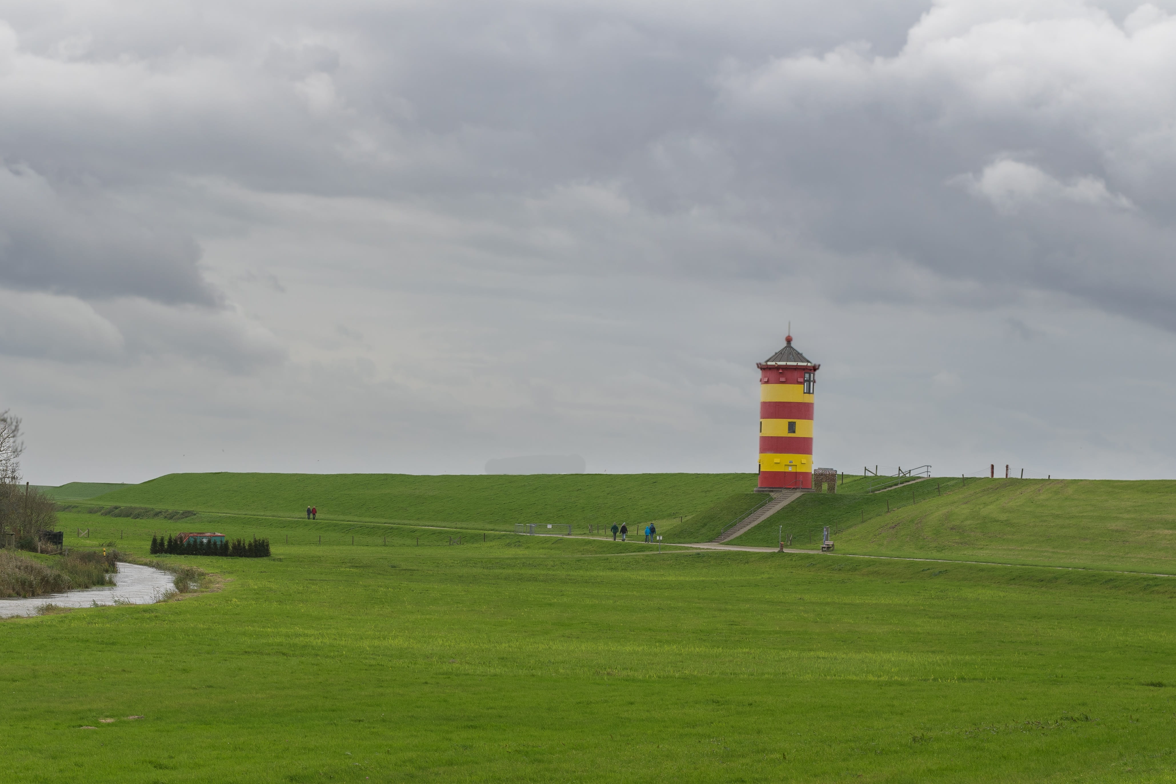 east frisia, architecture, land, tranquil scene, greetsiel, scenics - nature, beauty in nature, guidance, famous, grass, vacations, green color, daymark, HD Wallpaper