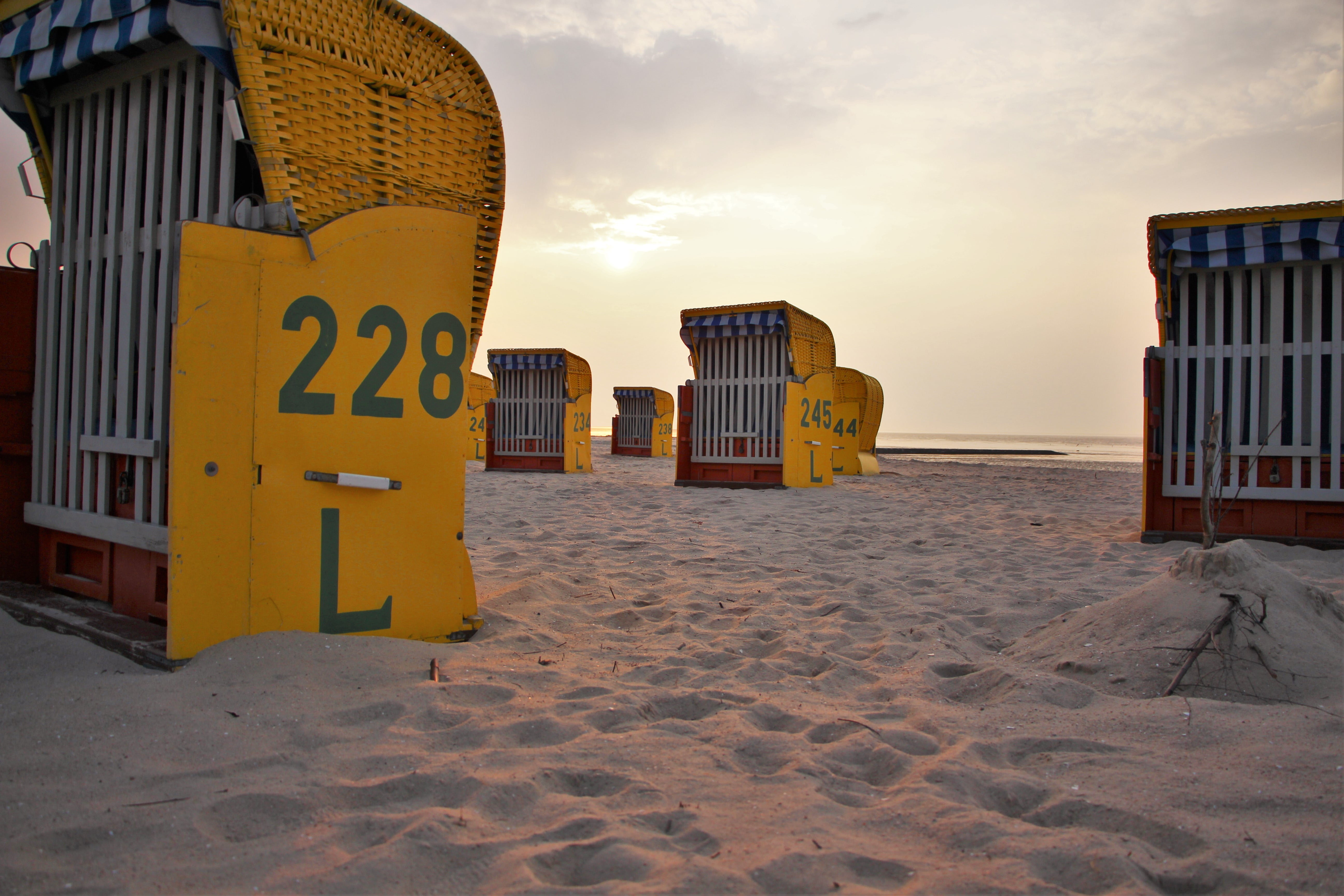 outdoors, sky, Germany, cloud - sky, built structure, yellow, 5K, nature, building exterior, hooded beach chair, beach, land, footprint, sand, building, HD Wallpaper