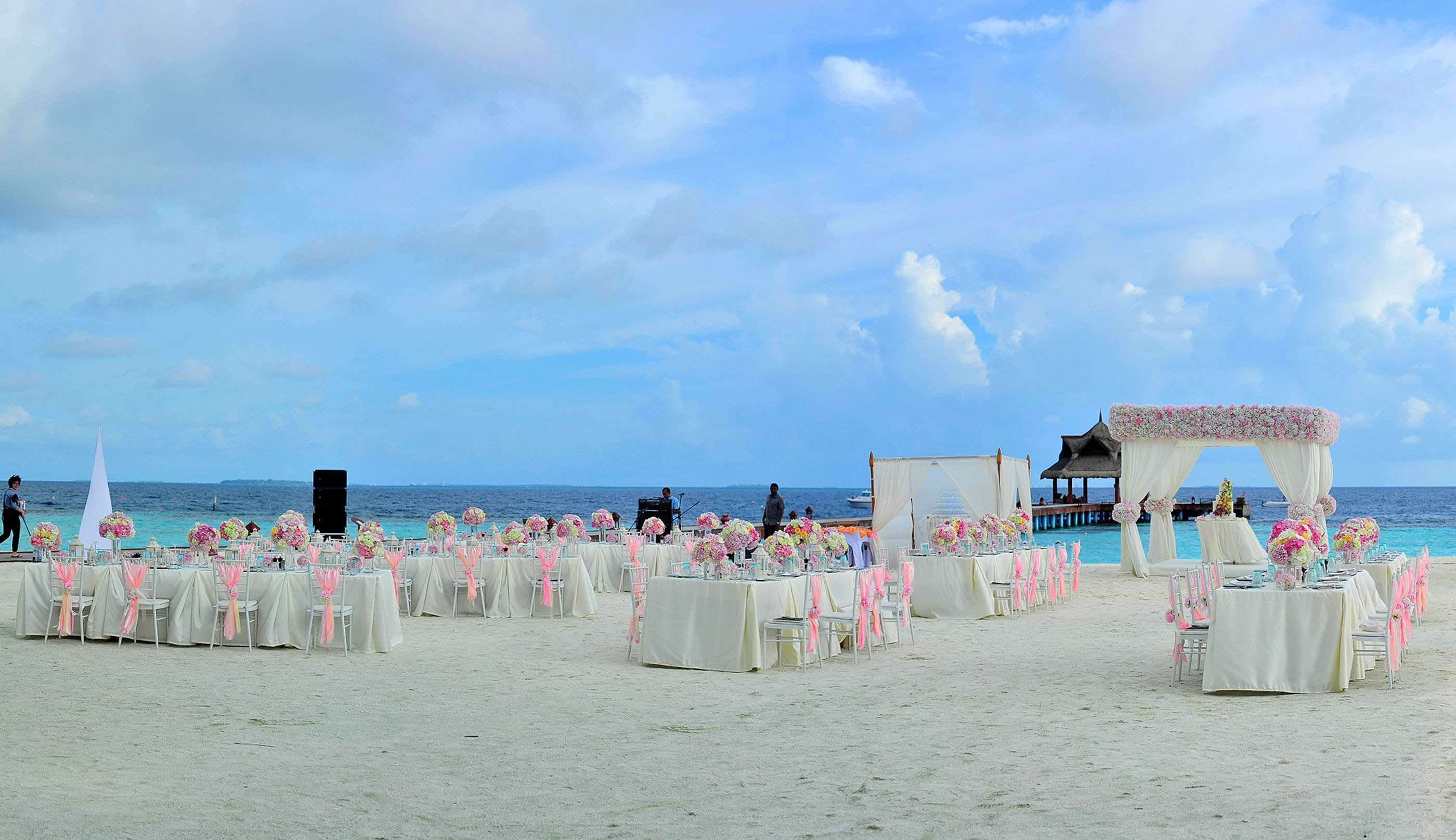 arrangement, clouds, chair, ocean, hooded beach chair, seashore, horizon, water, scenics - nature, beach wedding, beach, island, horizon over water, chairs, HD Wallpaper