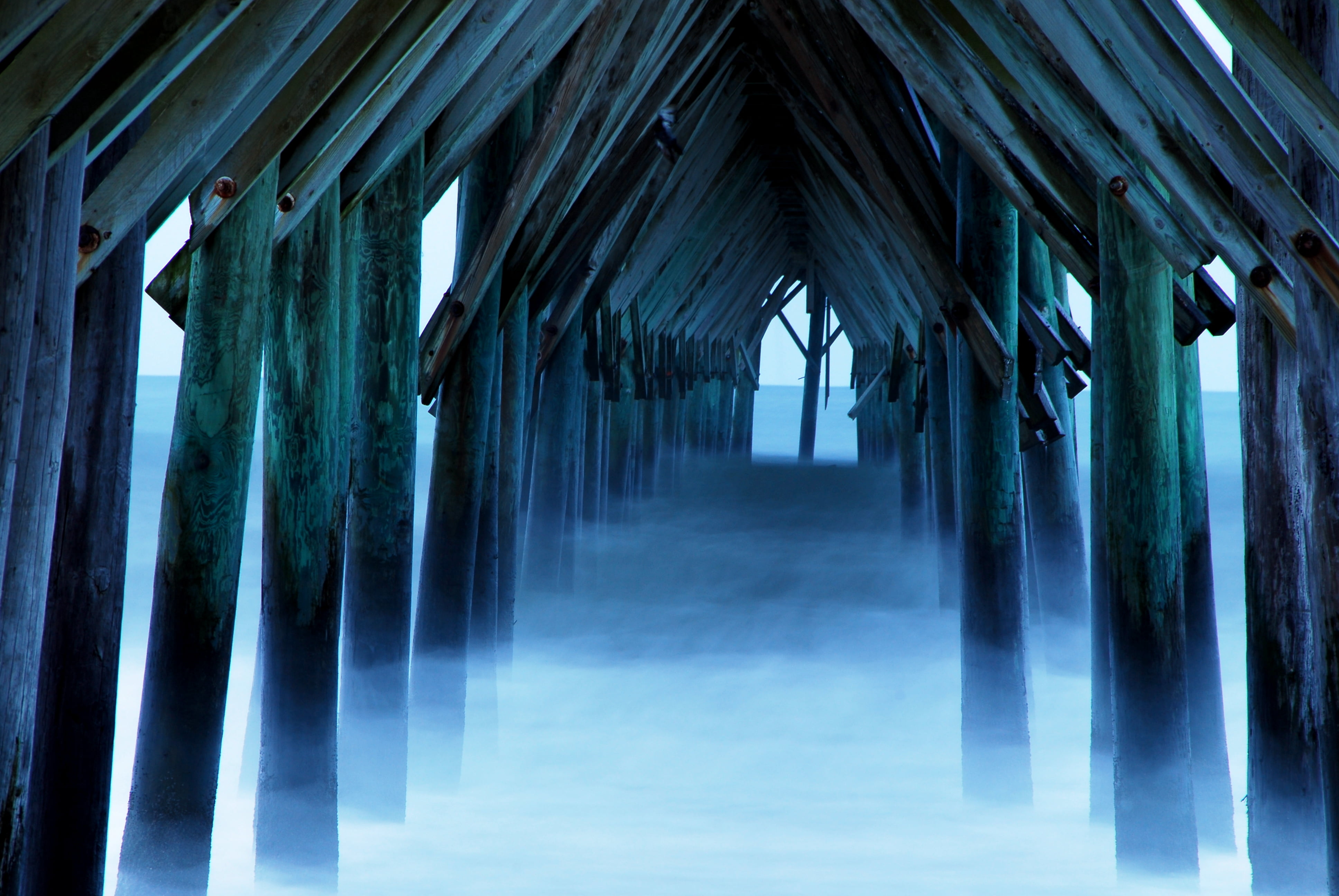 ocean, fogd, Long Exposure, II, King Neptune, Pier, 4K, Cathedral, Sea, waves, morning, cloudy, architecture, Topsail Island, blue, photography, North Carolina, HD Wallpaper