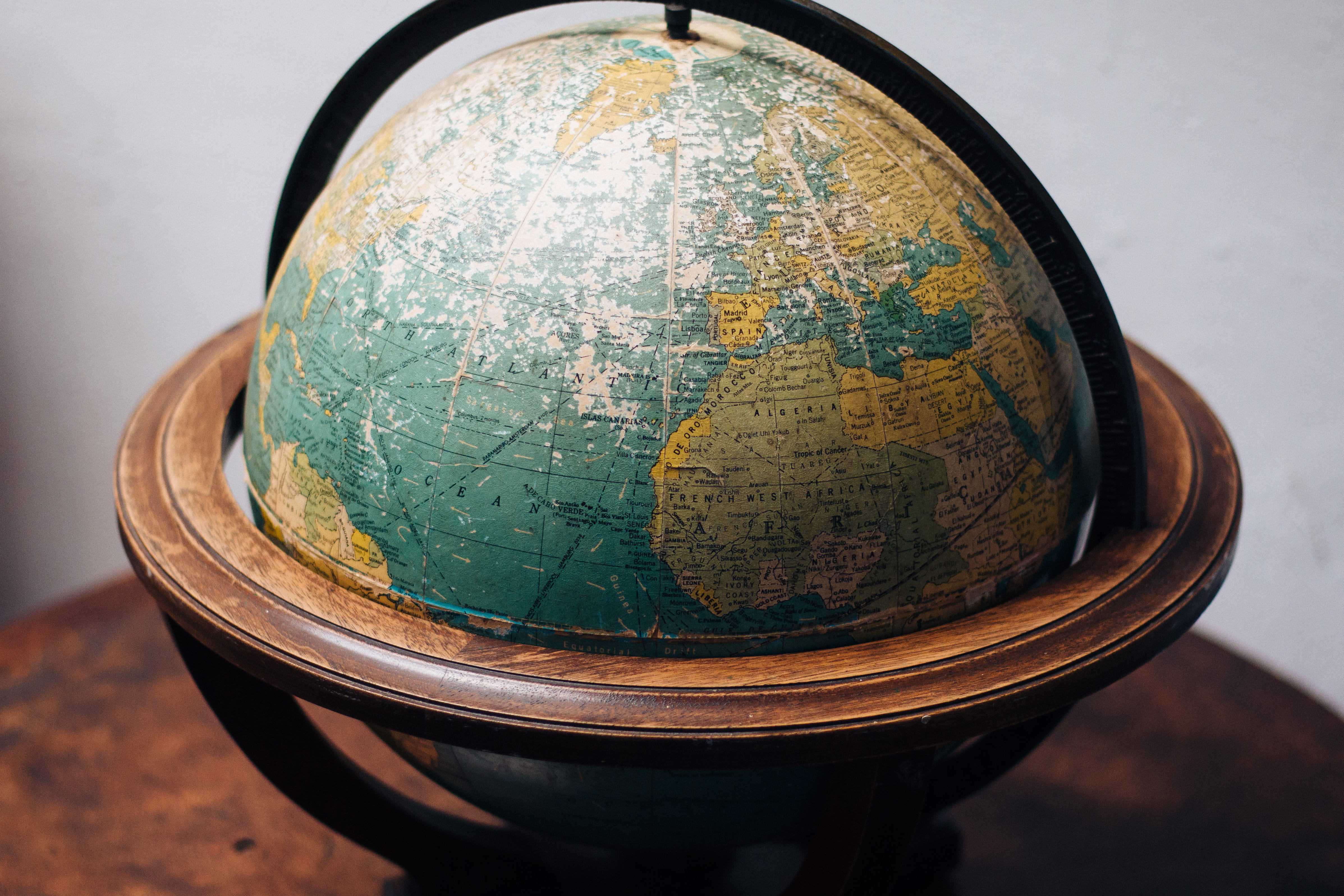 apparel, clothing, keyboard, map, globe, night, tote bag, selective, planet earth, focus, nature, exploration, rust, universe, globe - man made object, HD Wallpaper