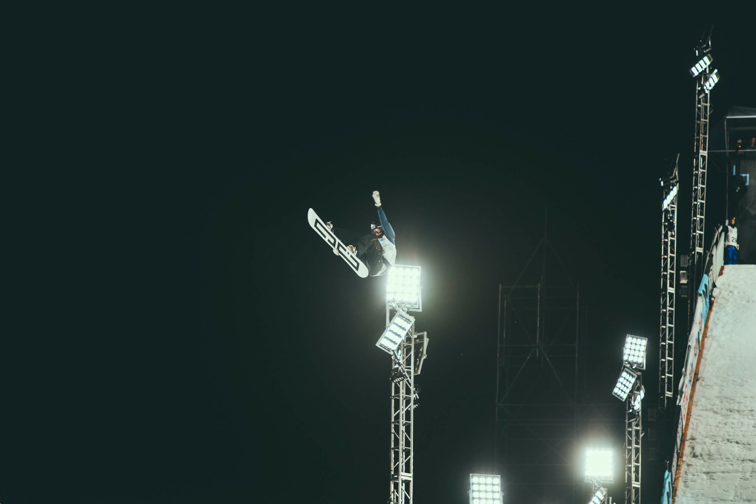 architecture, building exterior, built structure, lighting equipment, floodlight, board, light, people, white, skate, sky, man, ice, low angle view, game, HD Wallpaper