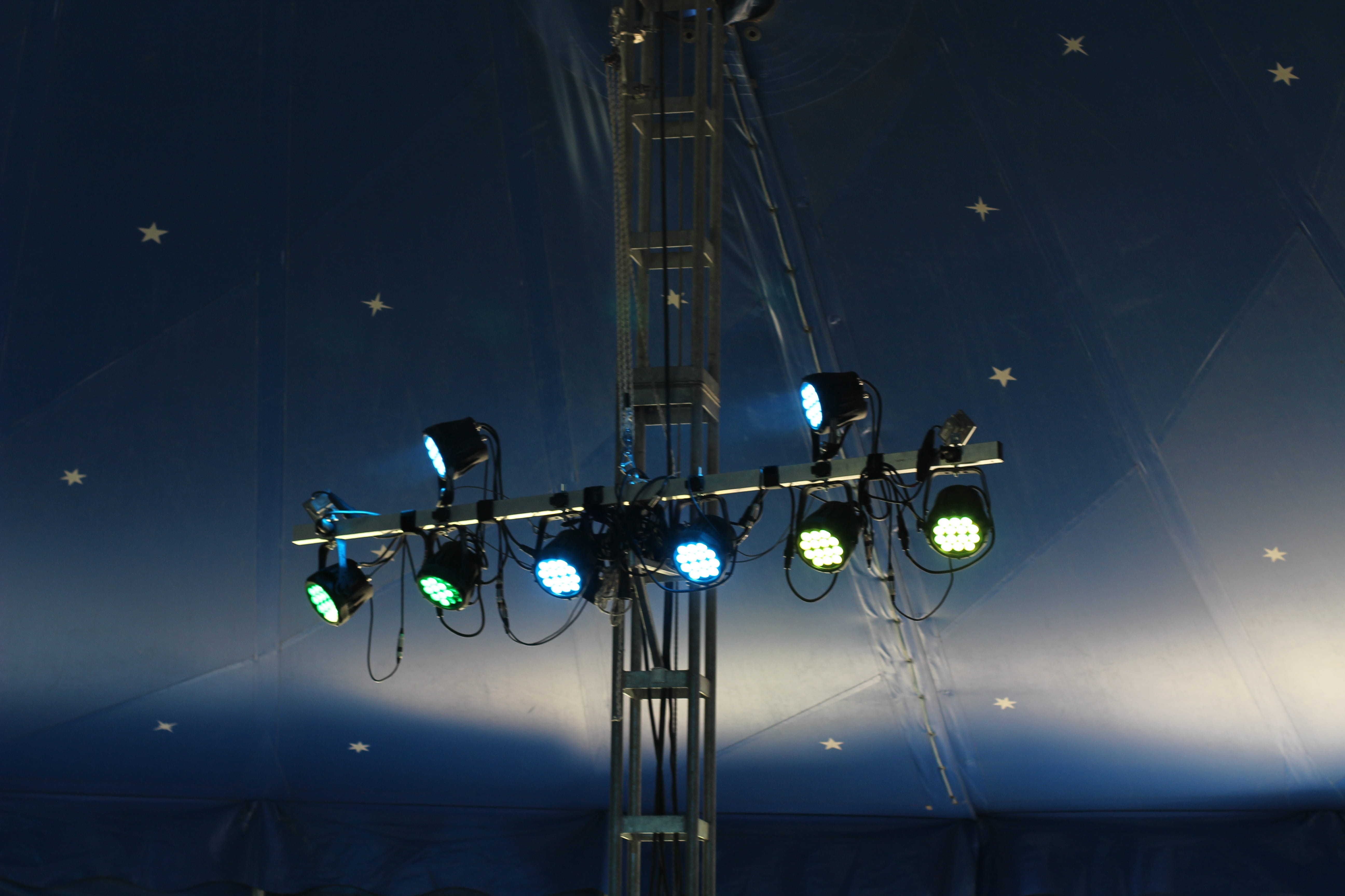 stage, technology, glowing, nature, circus, low angle view, ceiling, outdoors, lighting, 5K, stage - performance space, tent, light, lighting equipment, HD Wallpaper