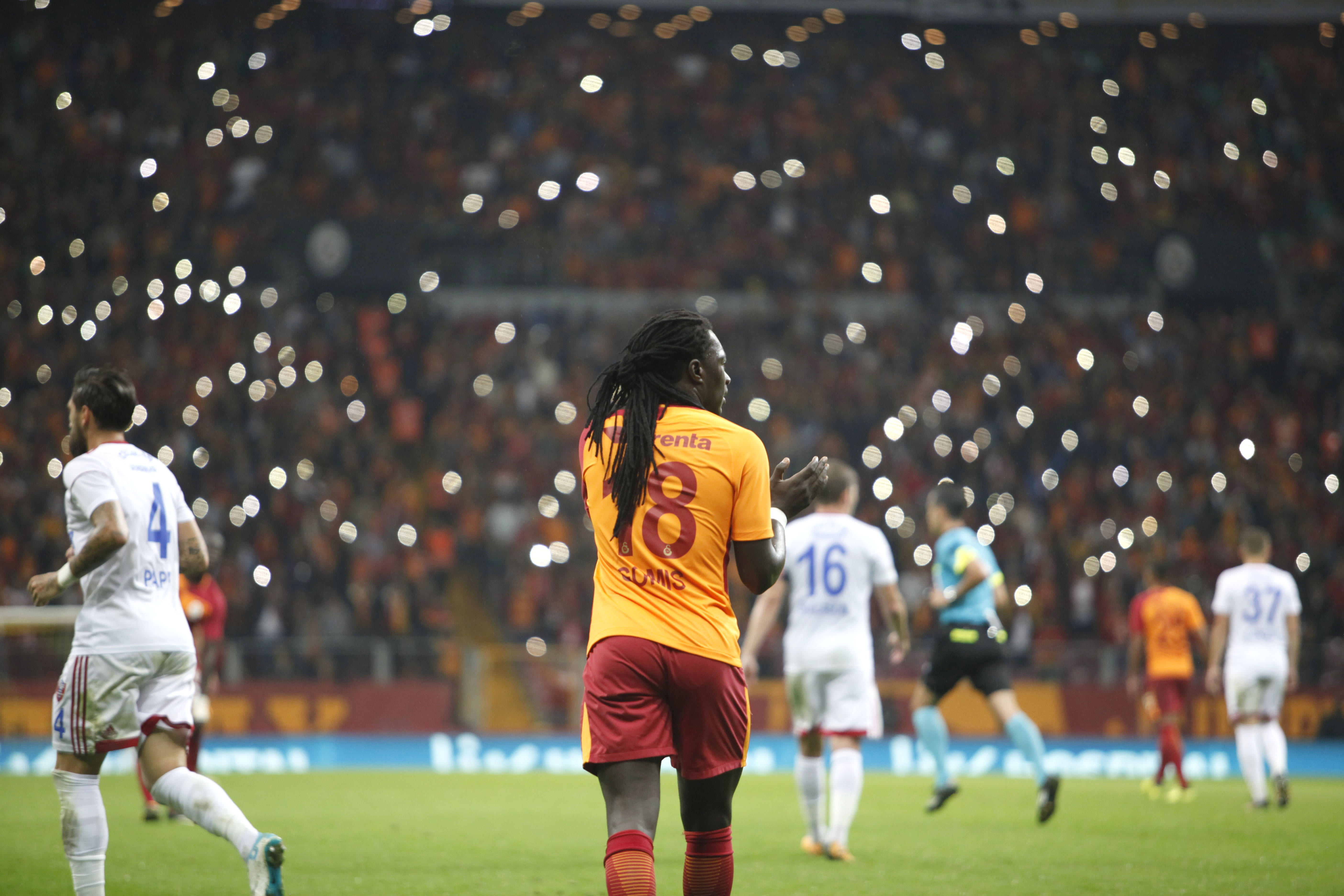 soccer, match - sport, bafetimbi gomis, scorer, child, sports clothing, grass, team sport, football, focus on foreground, sports equipment, ball, outdoors, HD Wallpaper
