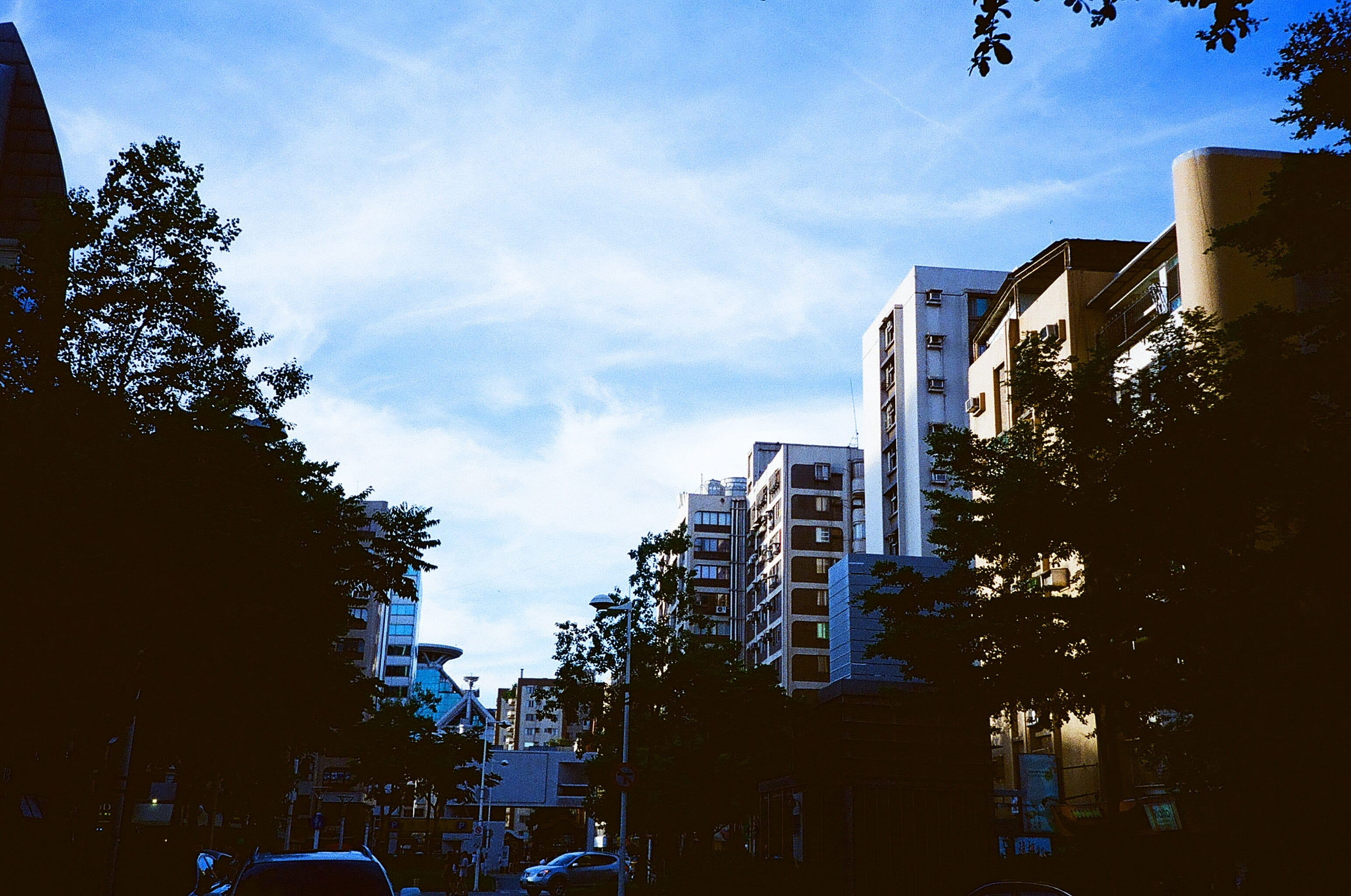 dusk, sunset, residential district, morning, downtown, city, cloud - sky, cityscape, sunlight, night, evening, building exterior, blue, human settlement, HD Wallpaper
