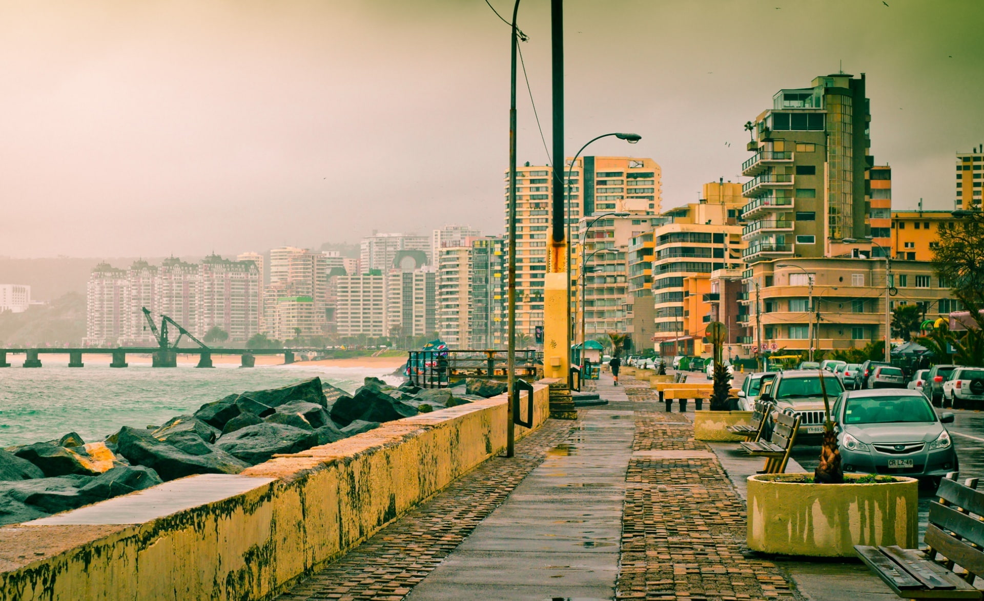 Chile, yellow, valparaiso, tall - high, 1080P, landscape, outdoors, city, office building exterior, seawall, building, residential district, nature, sky, HD Wallpaper