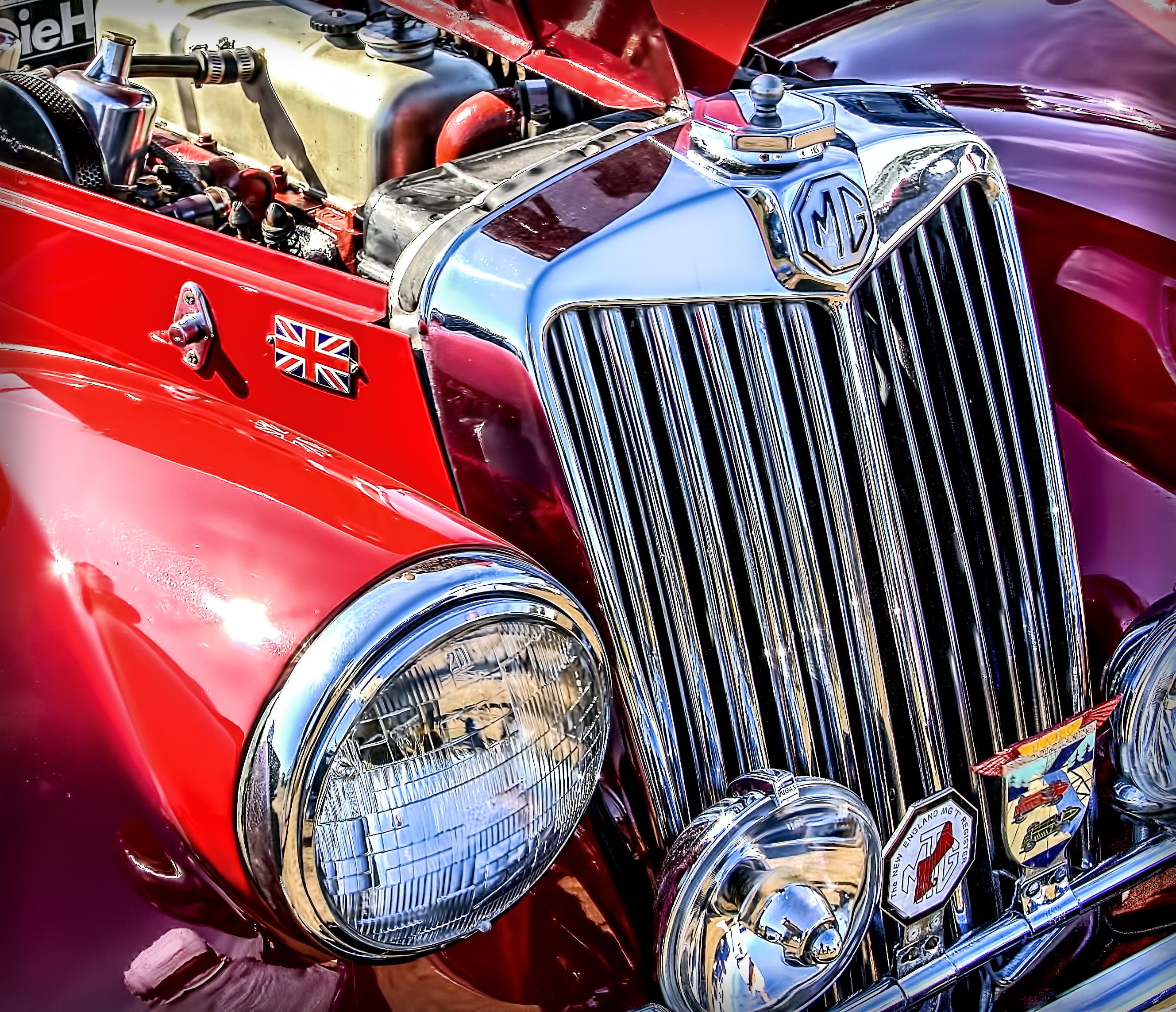 metal, retro Styled, auto, elegance, automotive, vintage, shiny, nostalgia, classic, vehicle part, vehicle, engine, wheel, red, transportation, antique, HD Wallpaper