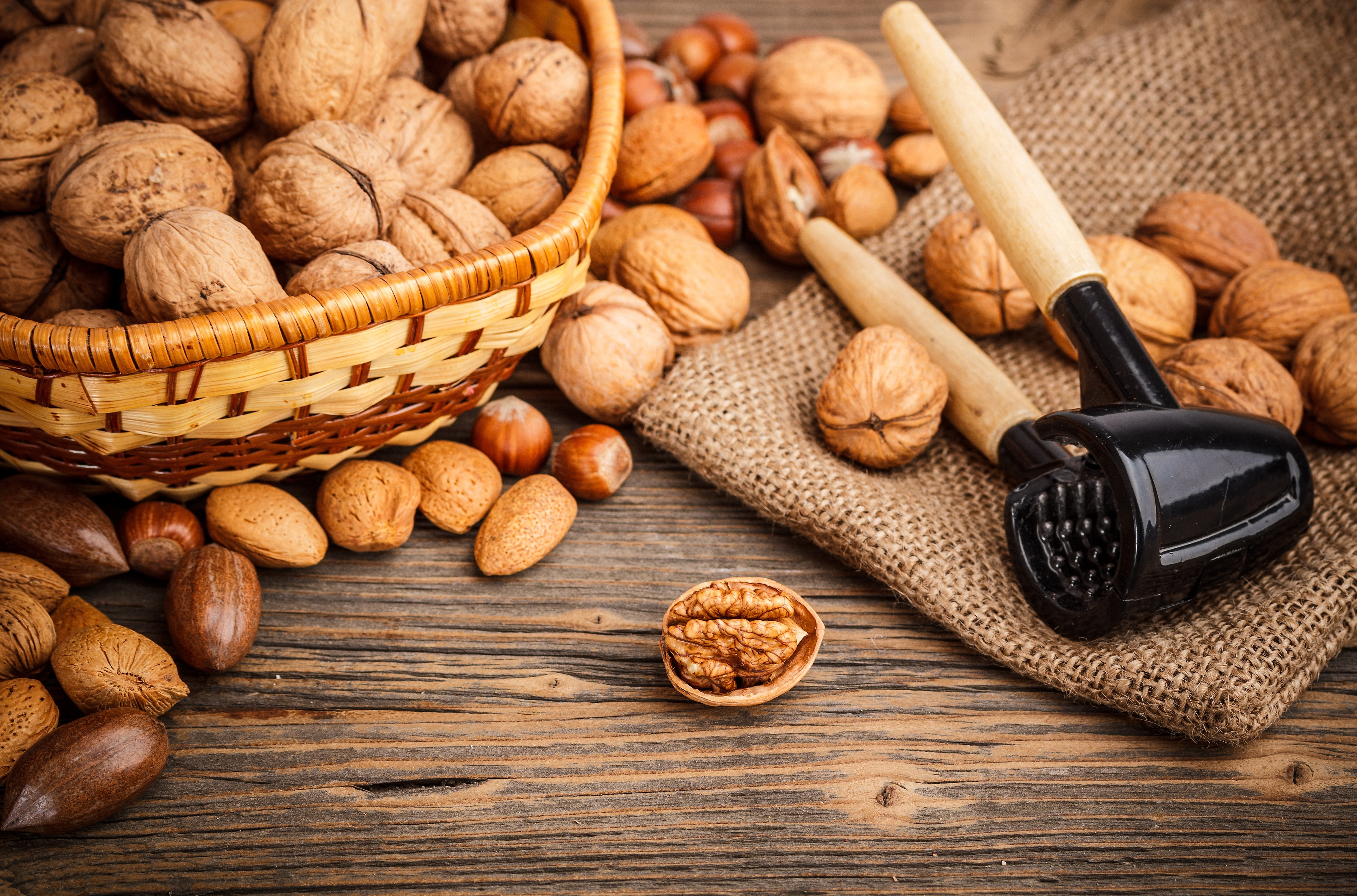 8K, walnuts, muts, almonds, hazelnuts, HD Wallpaper