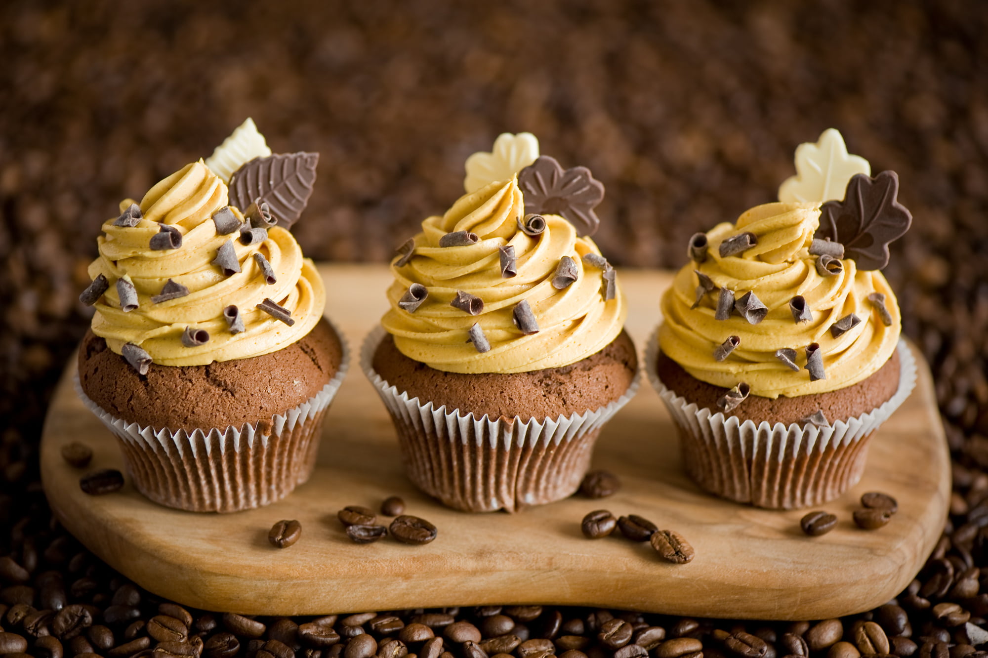 coffee, muffin, dessert, focus on foreground, no people, cake, 1080P, yellow, unhealthy eating, three, icing, sweet food, cupcake holder, temptation, chocolate, HD Wallpaper