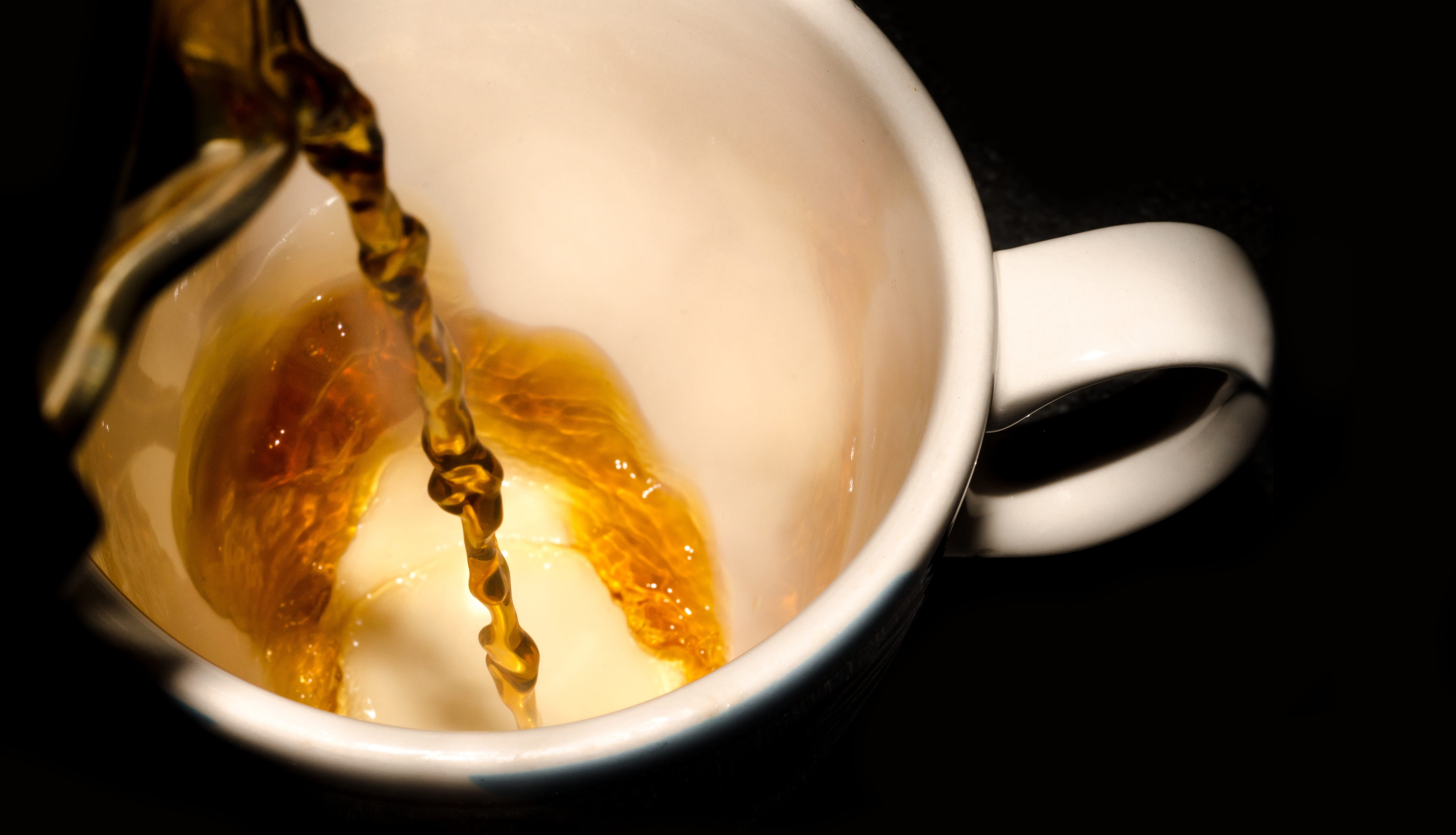 cup of coffee, coffee, food and drink, drink, liquid, studio shot, break, coffee bean, motion, roasted, indoors, brown, food, cafe, 4K, pouring, single object, HD Wallpaper