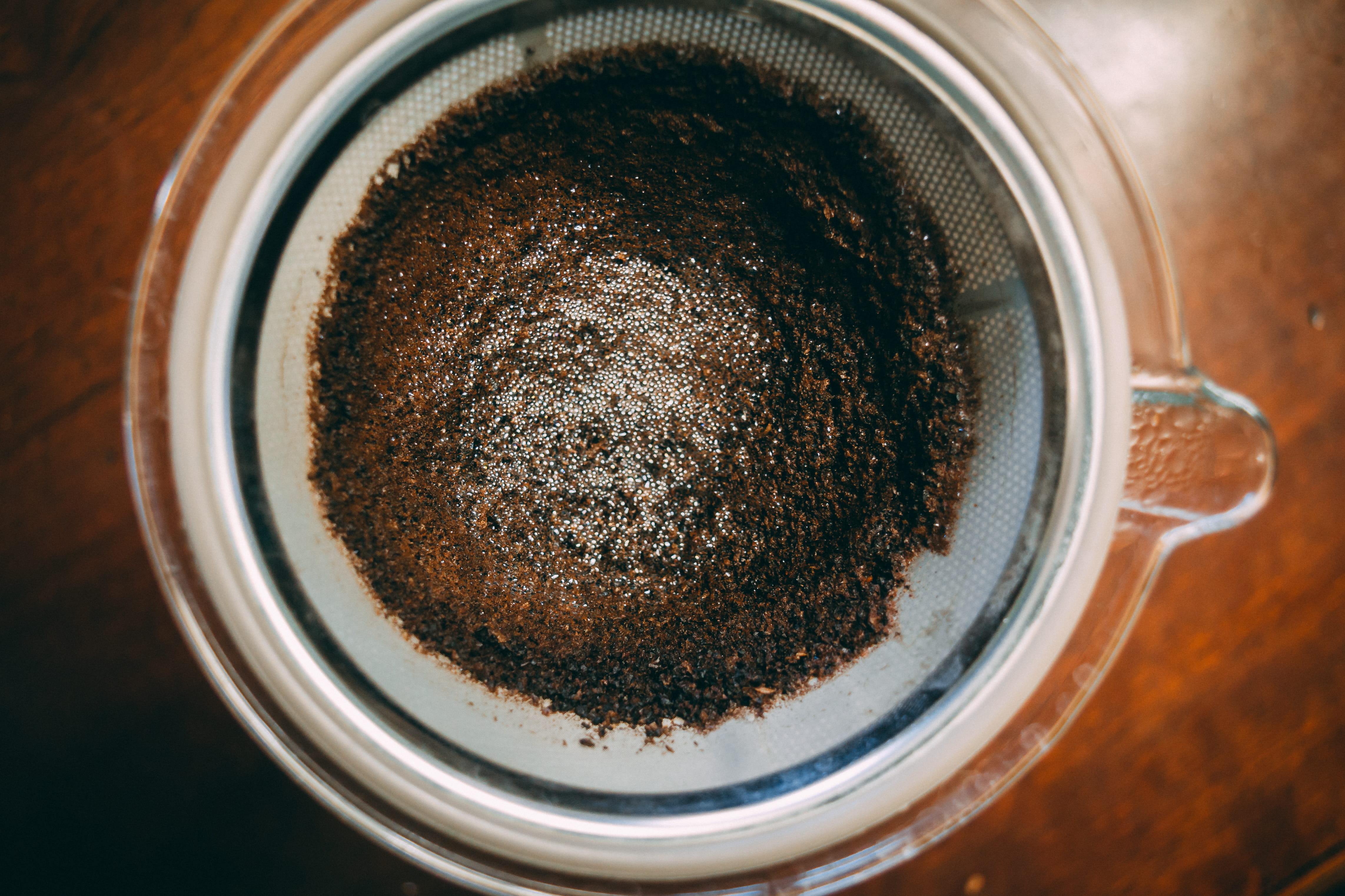 4K, coffee filter, pour over, brown, coffee bean, home, coffee shop, coffee grinds, still life, indoors, ground coffee, refreshment, directly above, food, HD Wallpaper