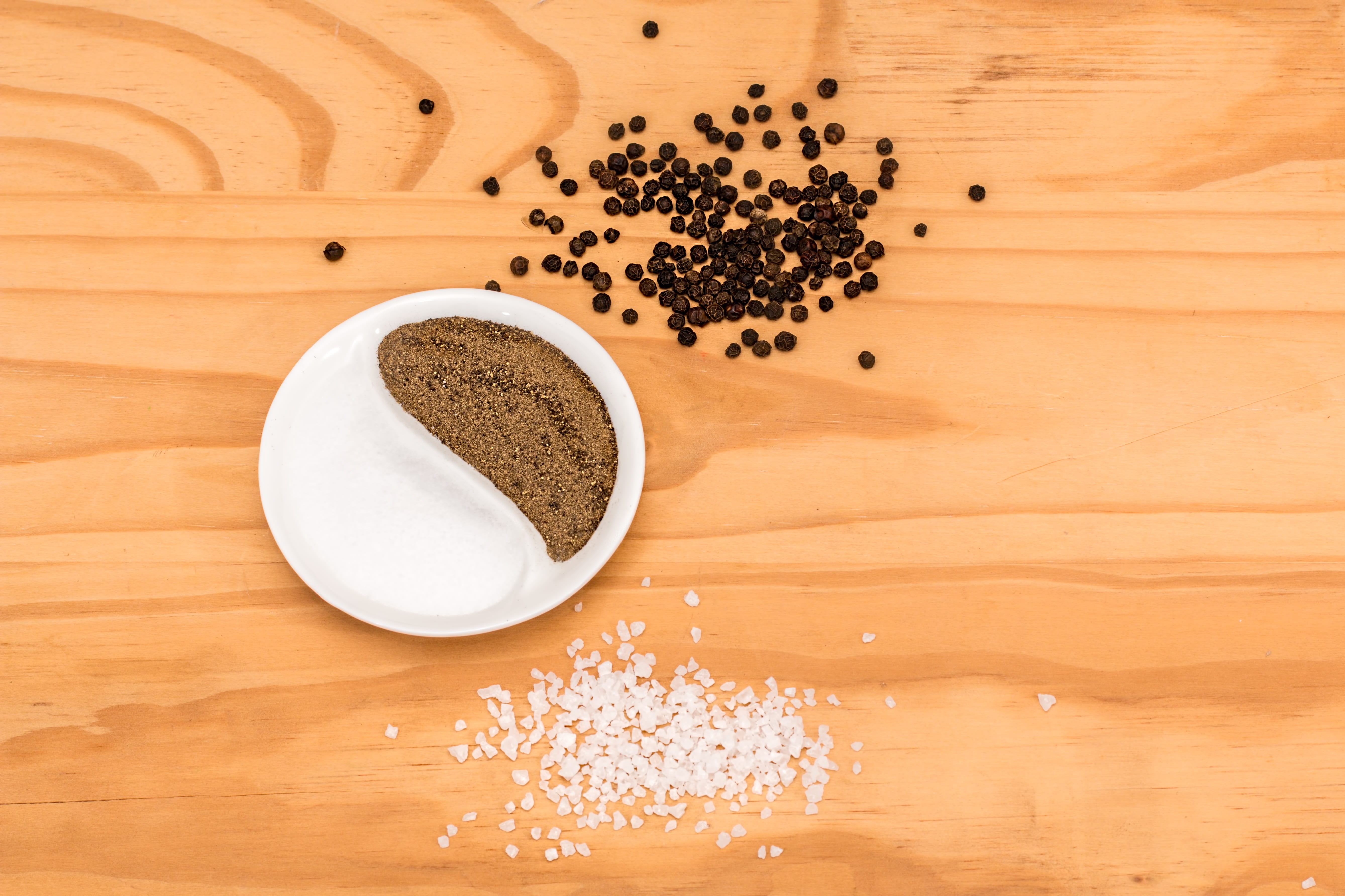 board, still life, food and drink, wooden, cooking, condiment, ingredient, indoors, surface, freshness, directly above, cuisine, 5K, herb, no people, kitchen utensil, HD Wallpaper