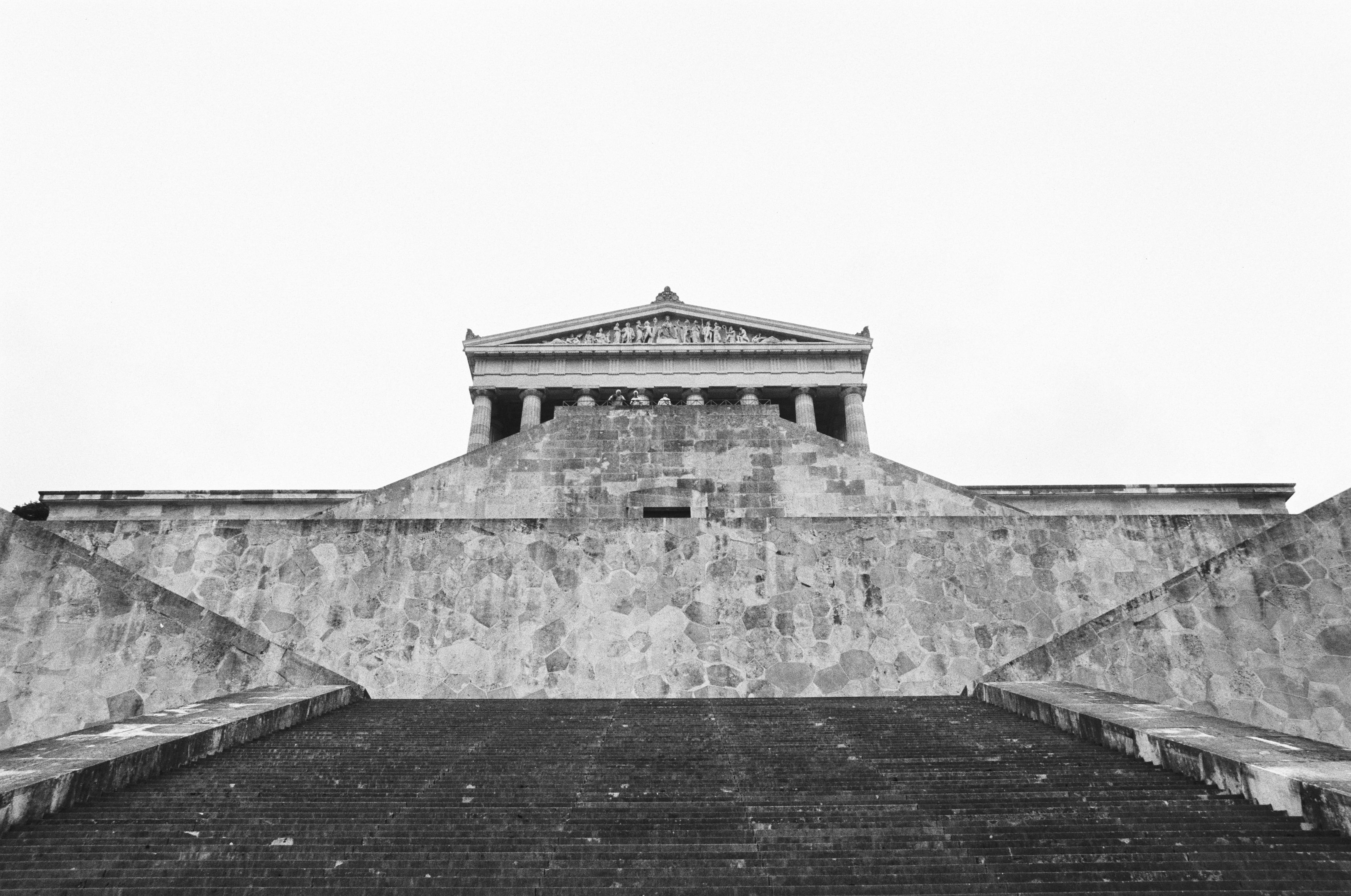 the past, 4K, historique, travel, bust, built structure, historical site, walhalla, building, no people, marble, columns, civilisation, outdoors, tourism, HD Wallpaper