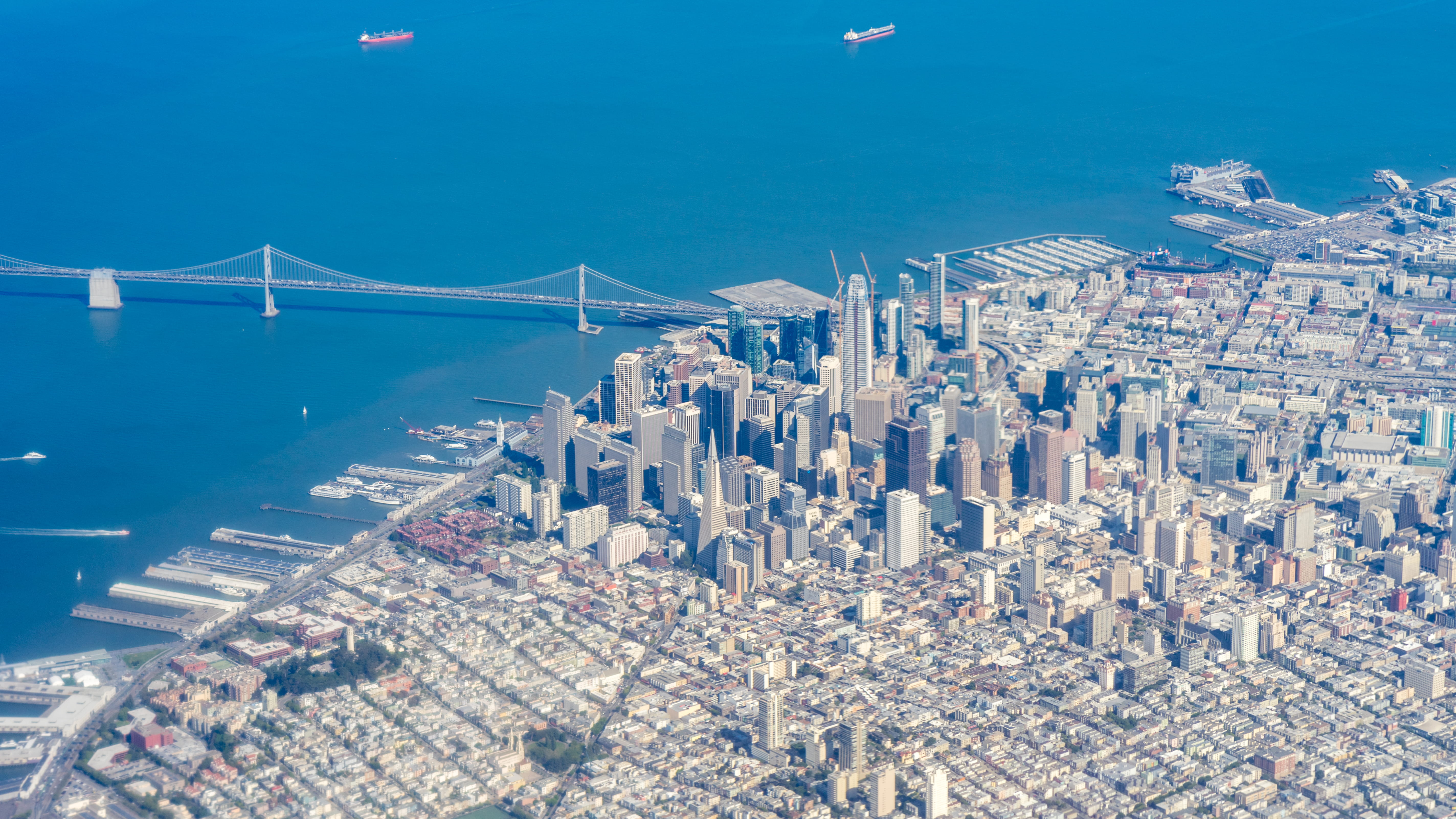 architecture, from above, no people, bridge, outdoors, sky, high angle view, transportation, 5K, flyover, california, modern, skyscraper, day, blue, usa, HD Wallpaper