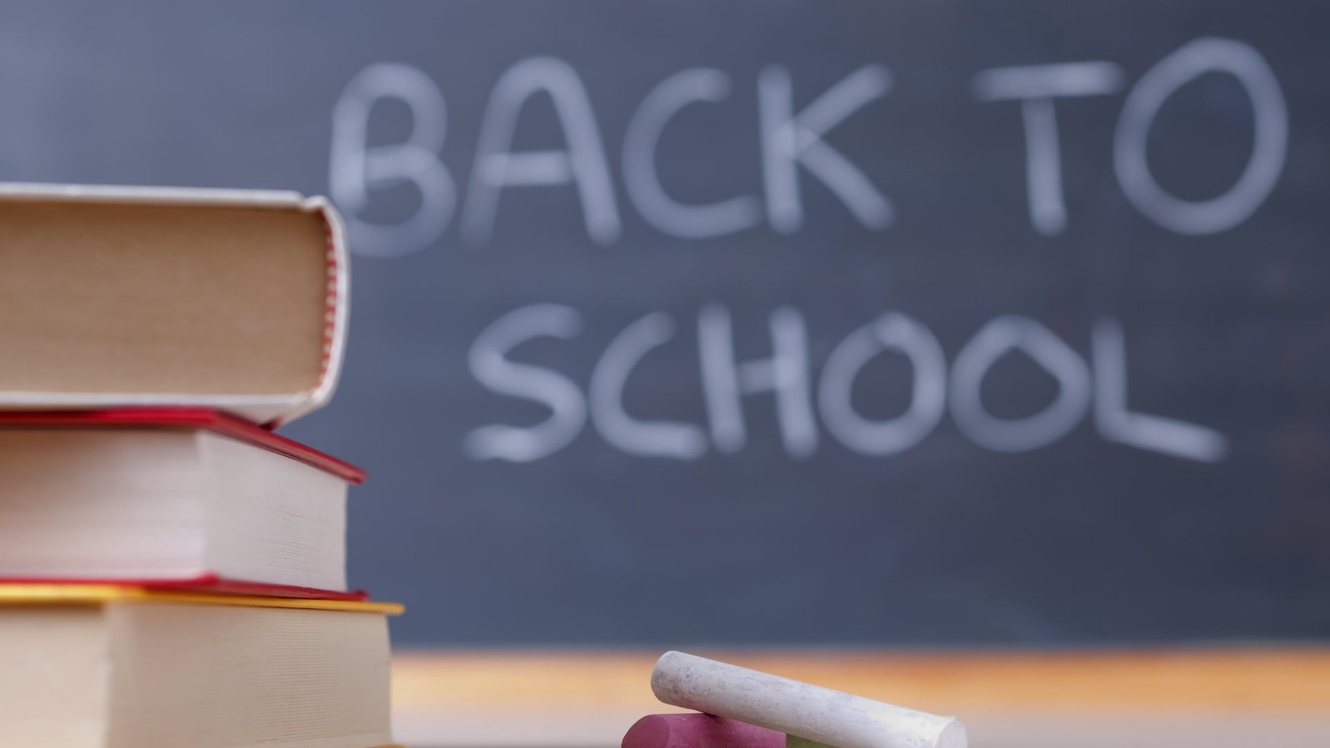 classroom, school, ideas, publication, studying, 1080P, title, school Building, inscription, red, university, close-up, blackboard, focus on foreground, HD Wallpaper
