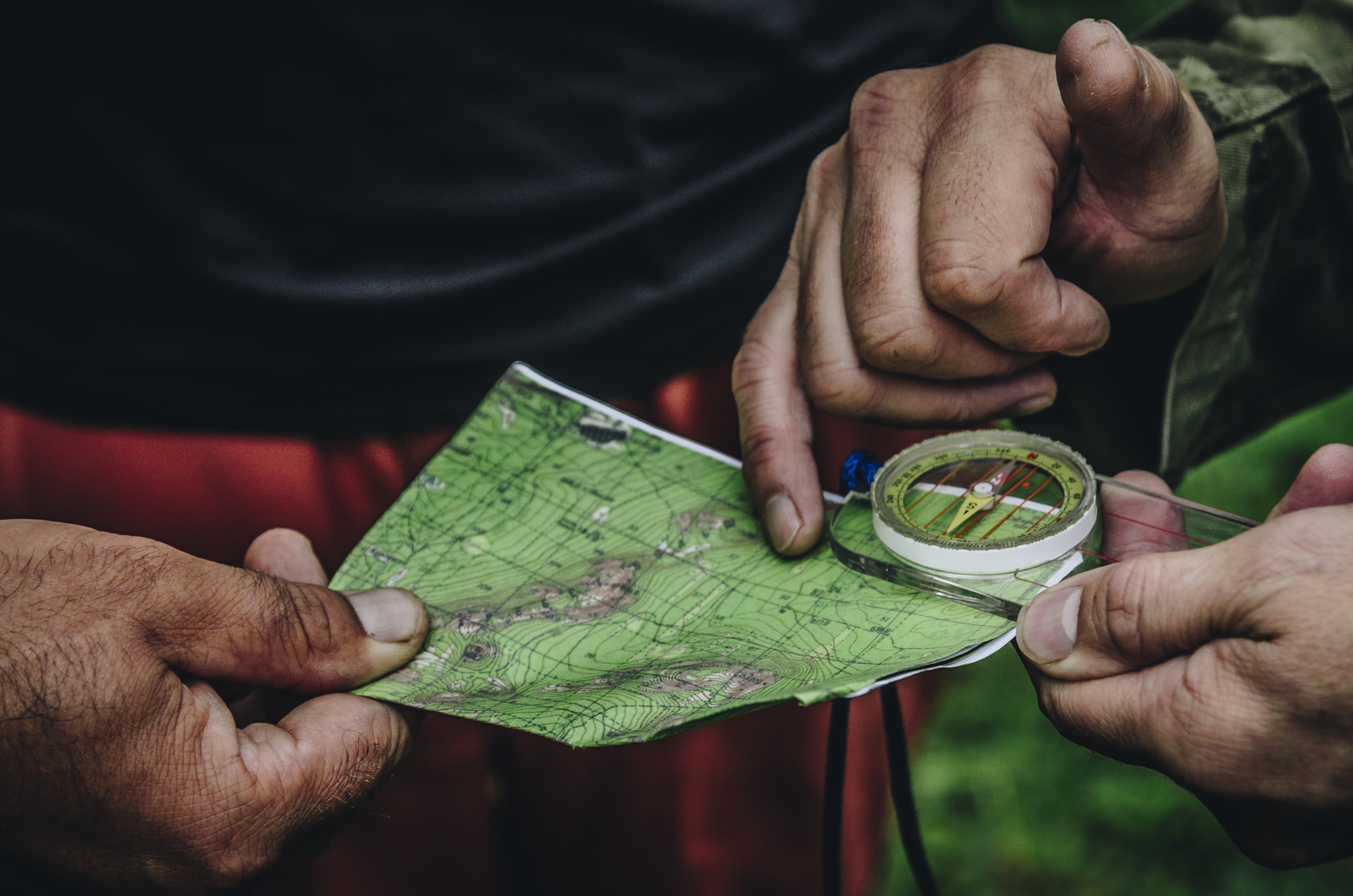lifestyles, finance, west, human hand, one person, person, human body part, real people, finger, adventure, green, human finger, wood, midsection, south, HD Wallpaper