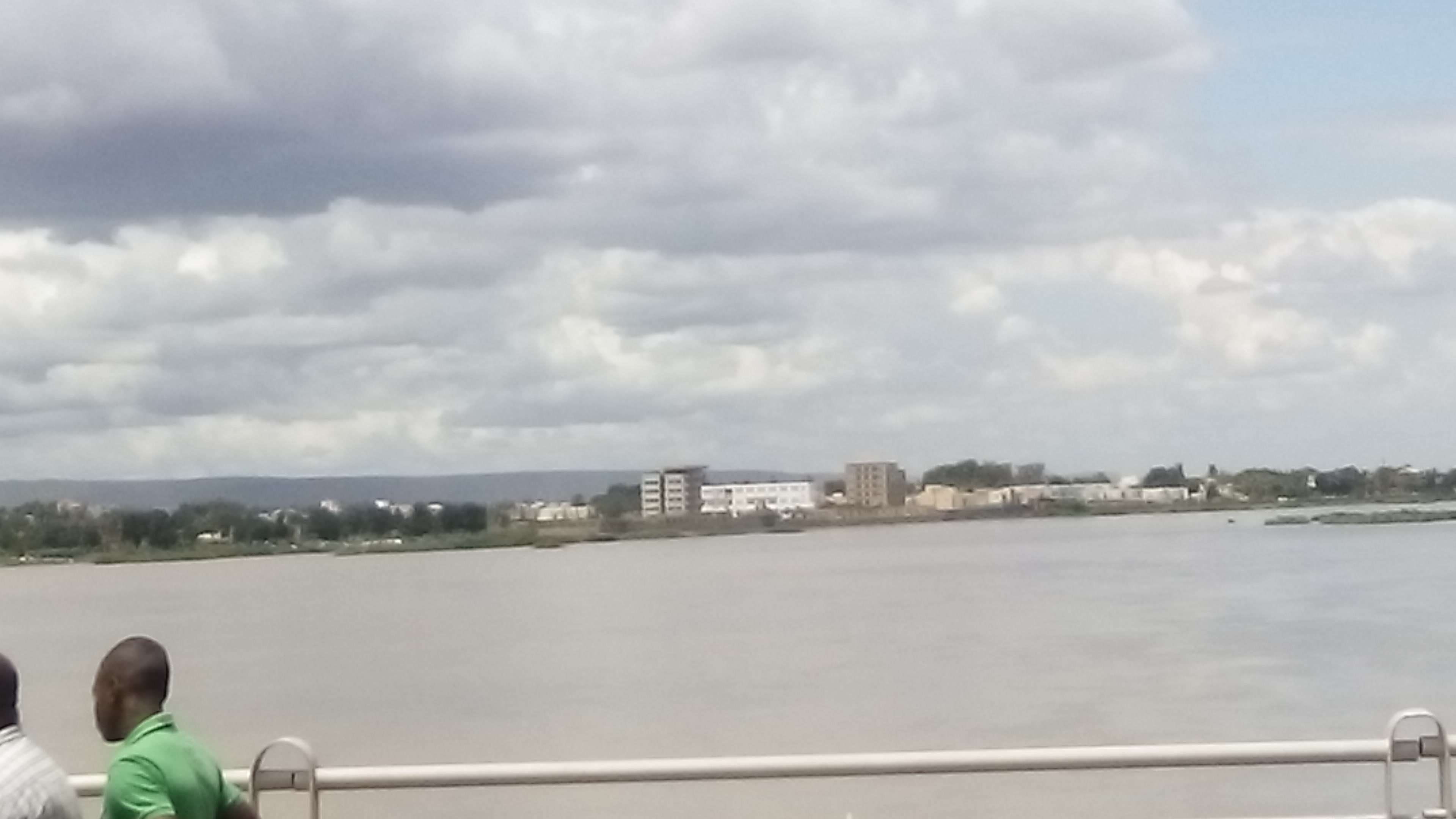 built structure, sky, architecture, outdoors, cloud - sky, transportation, building exterior, looking at view, real people, river, leisure activity, mali, HD Wallpaper