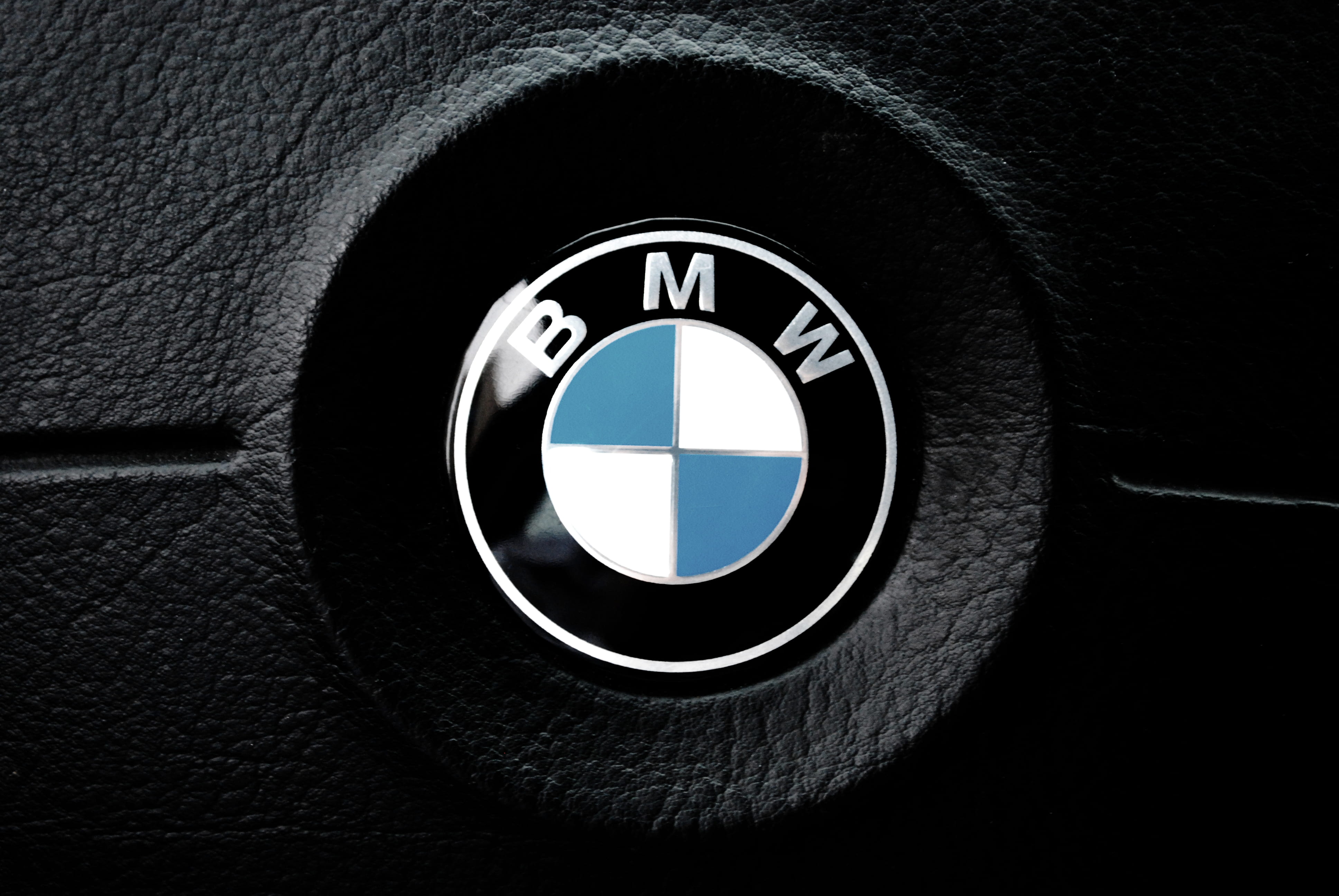 shape, cover, extreme close-up, circle, push button, arts culture and entertainment, steering wheel, black background, backgrounds, no people, equipment, HD Wallpaper