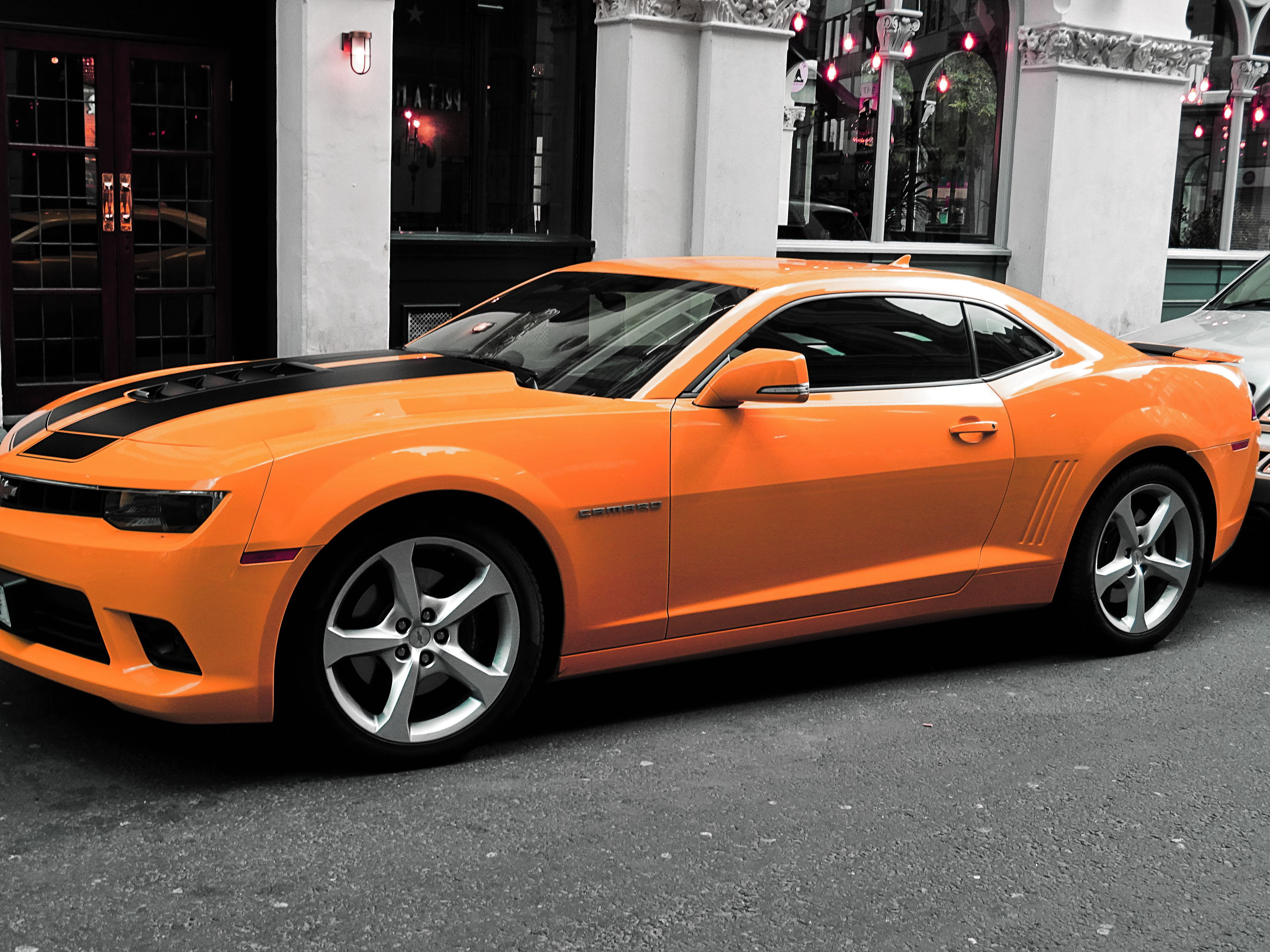 camaro, sportscar, wheel, city, transportation system, luxury, city life, building exterior, automobile, hood, taxi, fast, street, road, chevrolet, automotive, HD Wallpaper