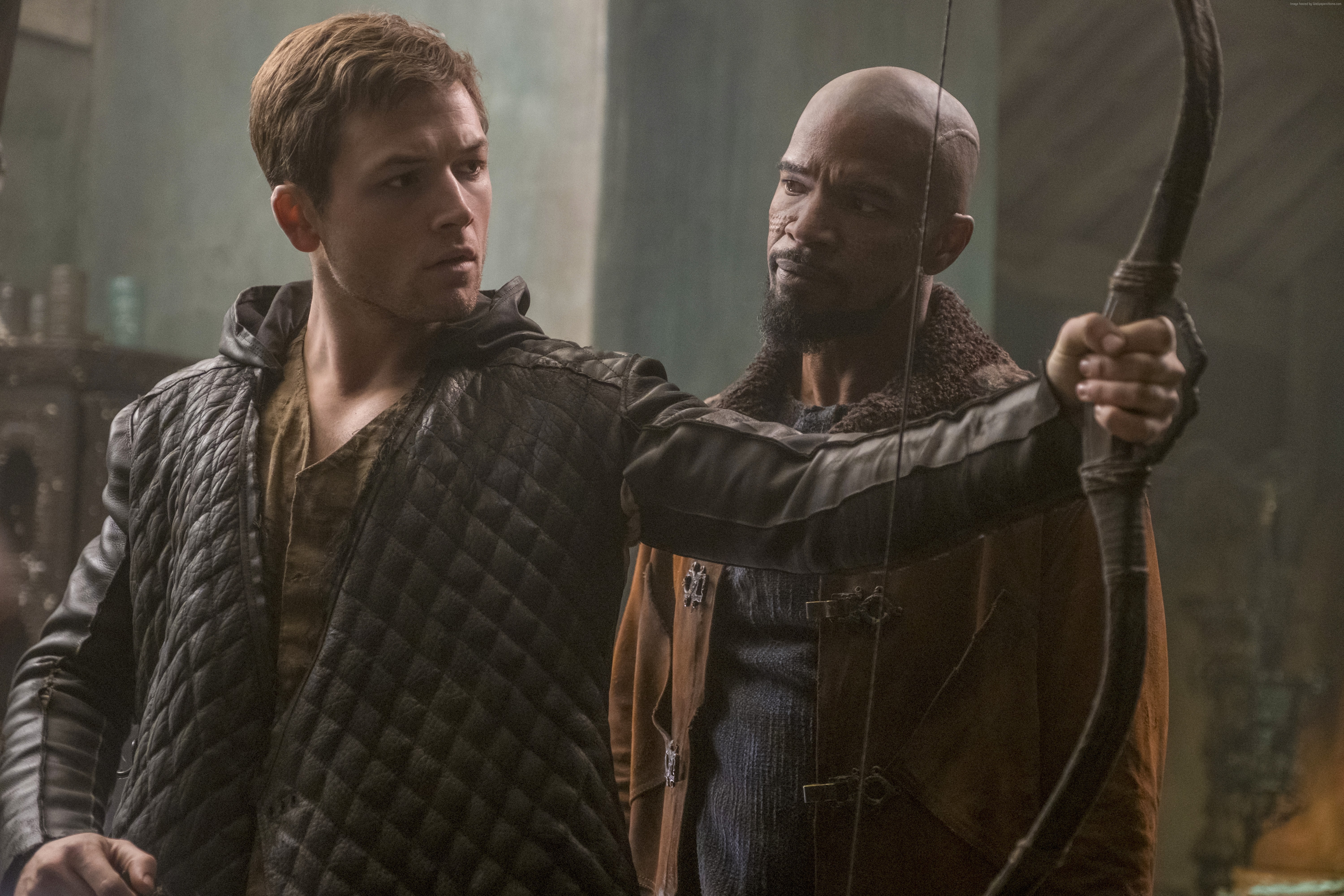 young adult, standing, aggression, Robin Hood, Jamie Foxx, knife - weapon, holding, weapon, casual clothing, looking, people, conflict, 4K, adult, men, HD Wallpaper