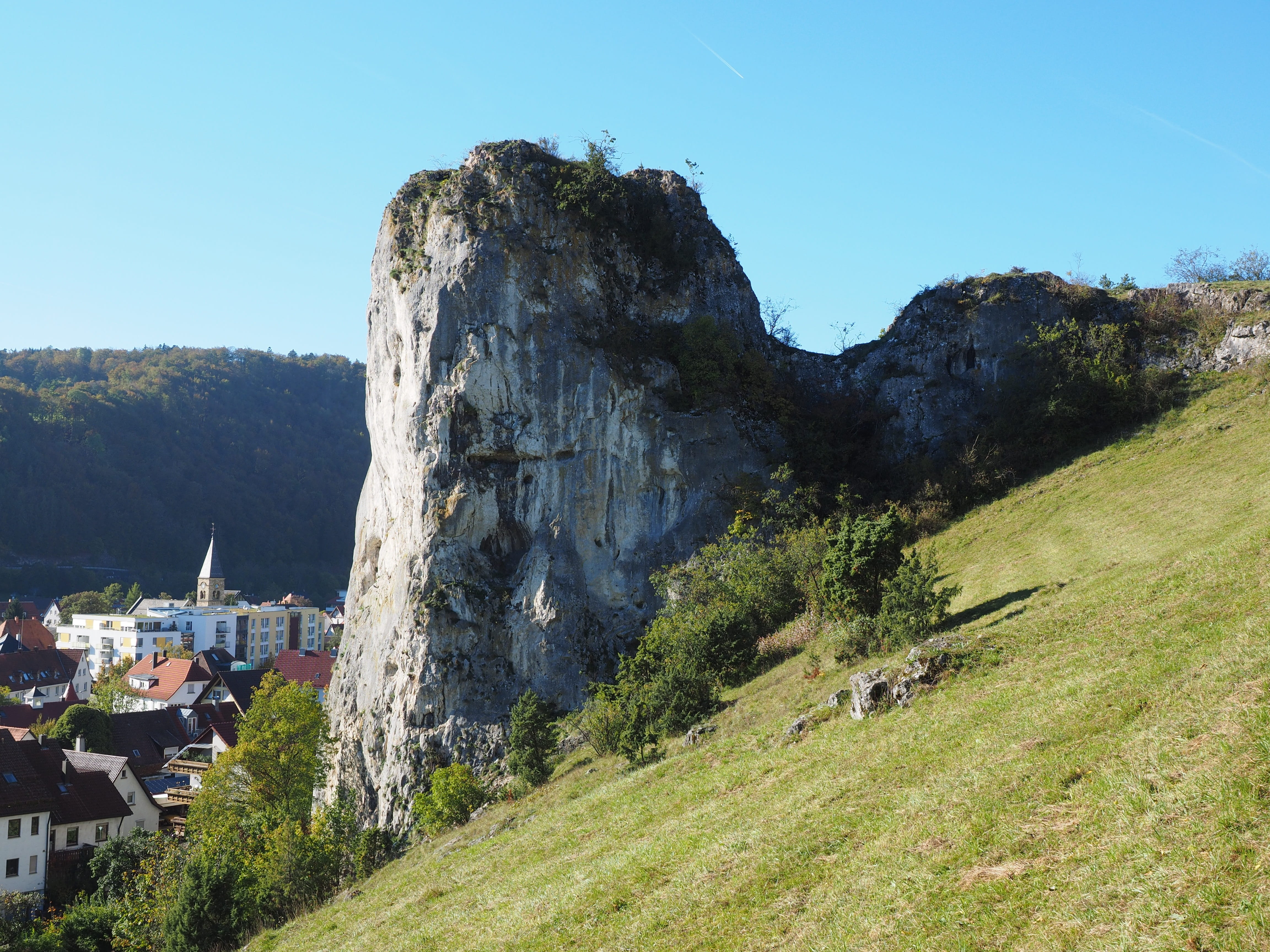 formation, cliff, transportation, day, clear sky, Jerk, Blaubeuren, outdoors, protected landscape area, scenics, 4K, mountain range, travel destinations, HD Wallpaper