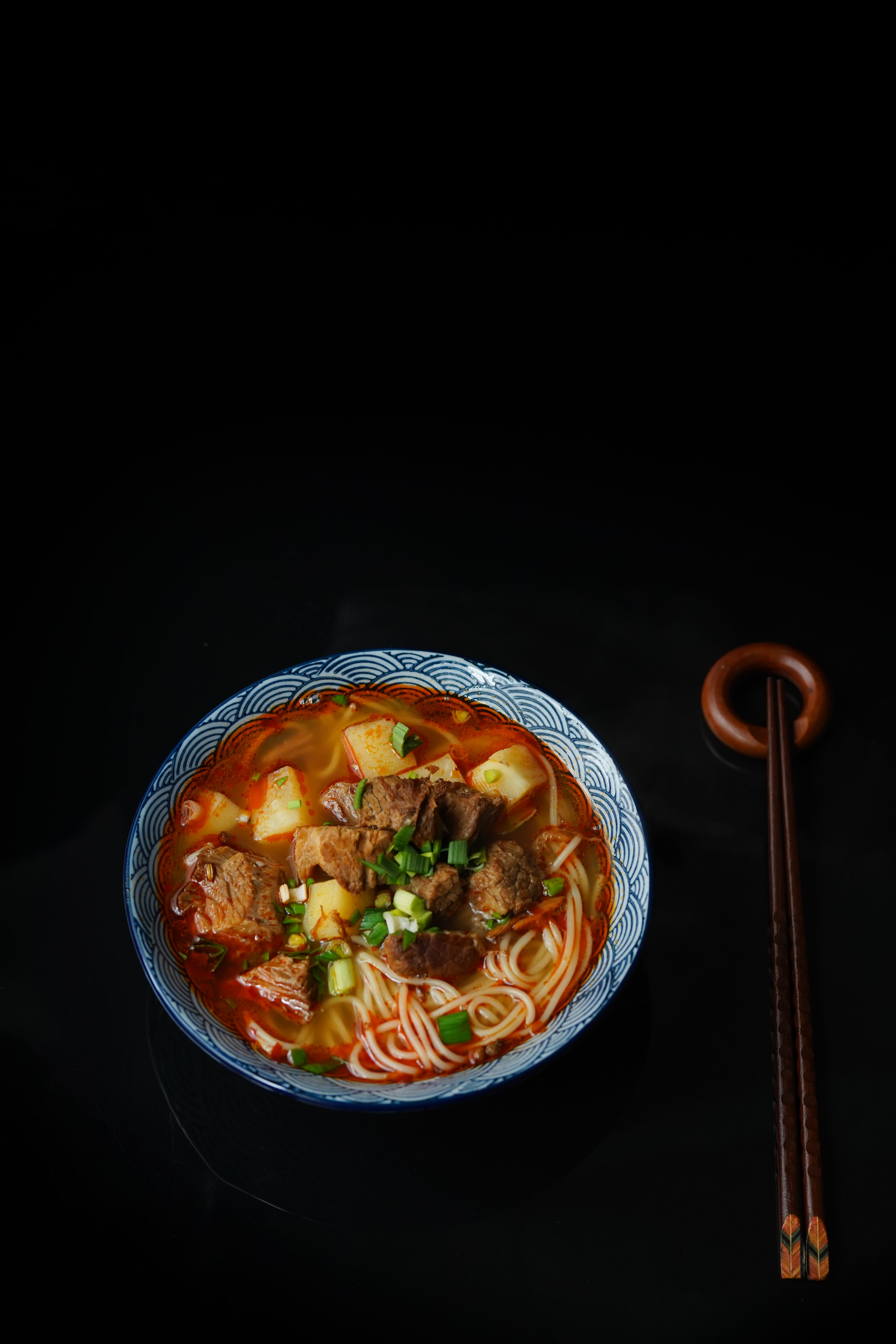 pasta, no people, cuisine, mouth-watering, black background, garnish, kitchen utensil, bowl, vegetables, soup, ready-to-eat, meat, still life, food and drink, Phone HD Wallpaper