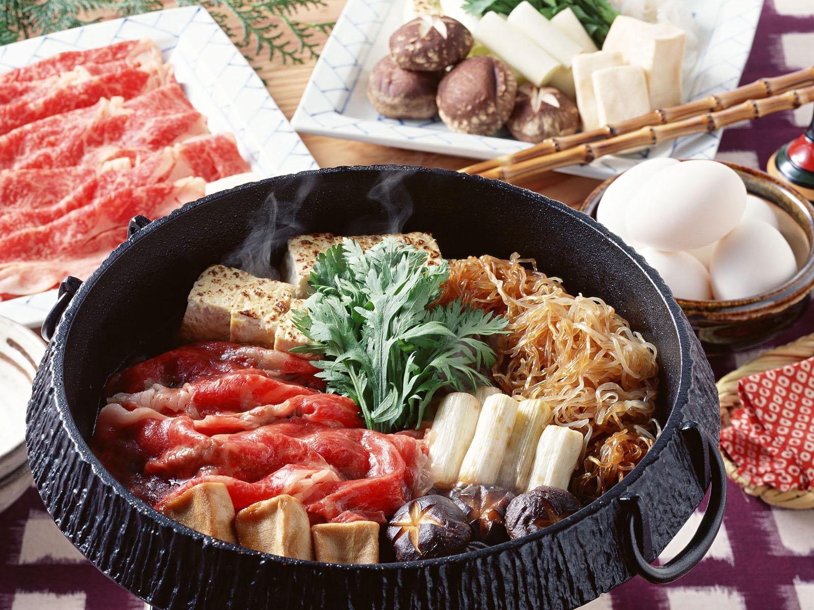 no people, red, healthy Eating, steak, meal, high angle view, beef, vegetable, noodles, pan, still life, chinese cuisine, close-up, greens, dish, gourmet, HD Wallpaper