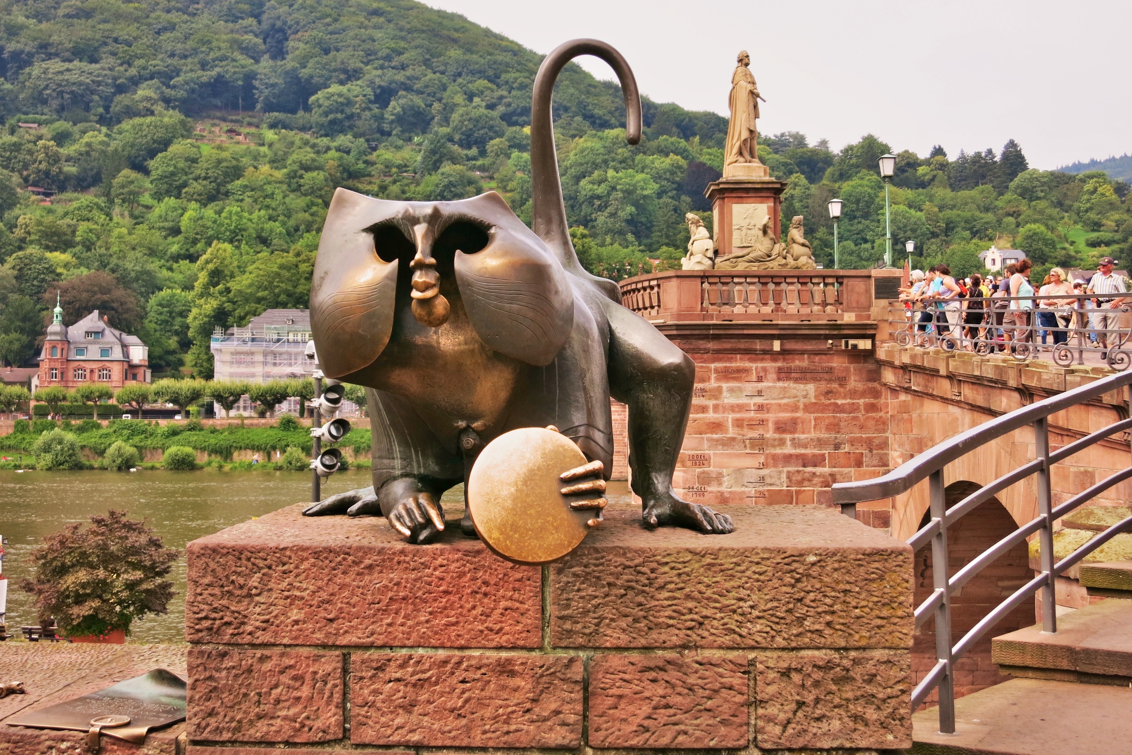 creativity, sculpture, wall, old town, bridge, animal themes, no people, day, outdoors, representation, animal, art and craft, heidelberg, monkey, built structure, HD Wallpaper