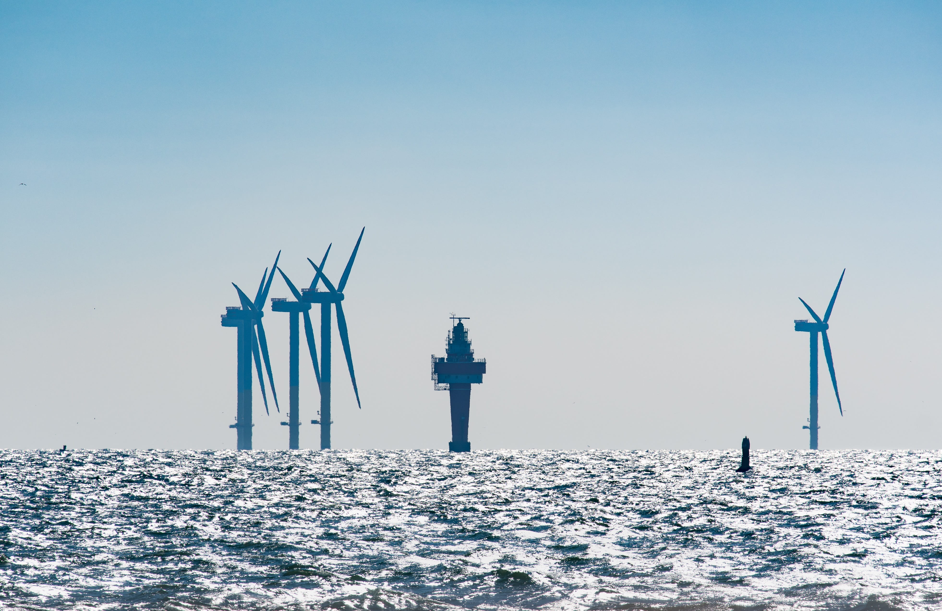 horizon over water, turbine, beauty in nature, wind turbine, day, renewable energy, alternative energy, copy space, sky, environment, water, wind, waterfront, HD Wallpaper