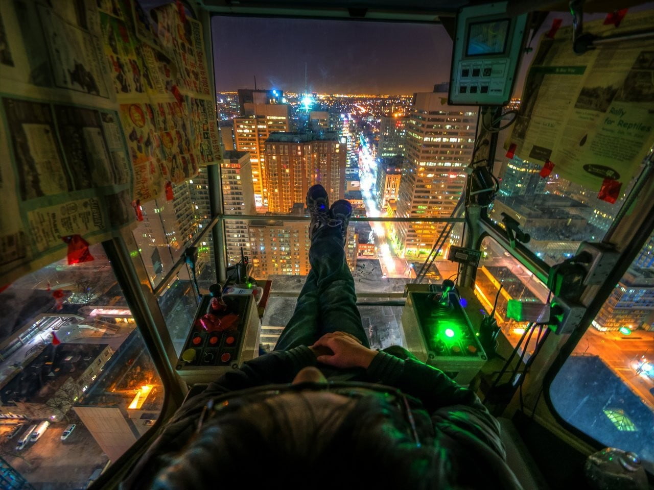 rear view, outdoors, high angle view, equipment, exercise, building exterior, night, built structure, men, photography, architecture, building, gray, 720P, HD Wallpaper