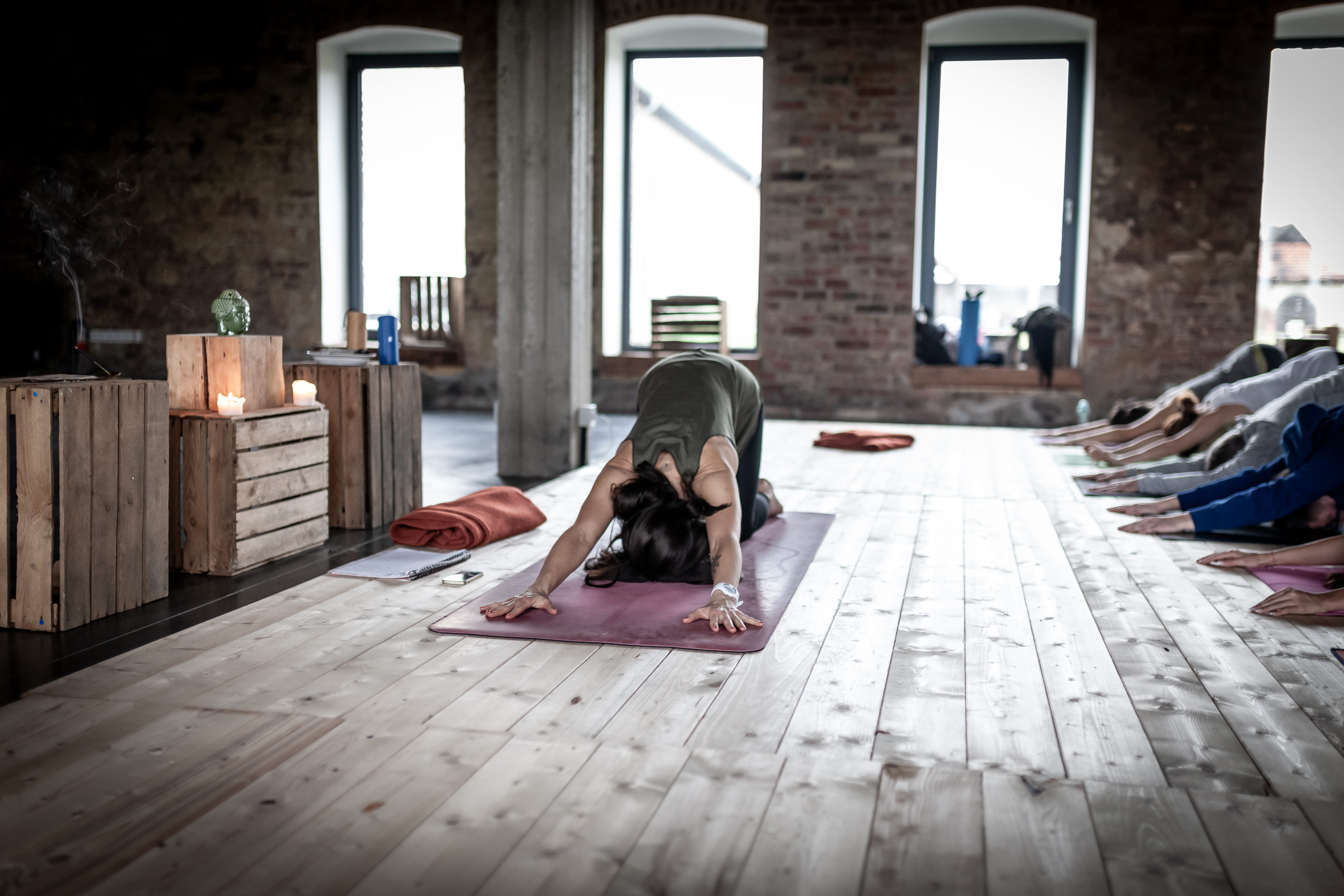 architecture, real people, relaxation, indoors, people, instructor, wood, full length, yoga, lifestyles, stretch, sitting, wood - material, building, built structure, HD Wallpaper