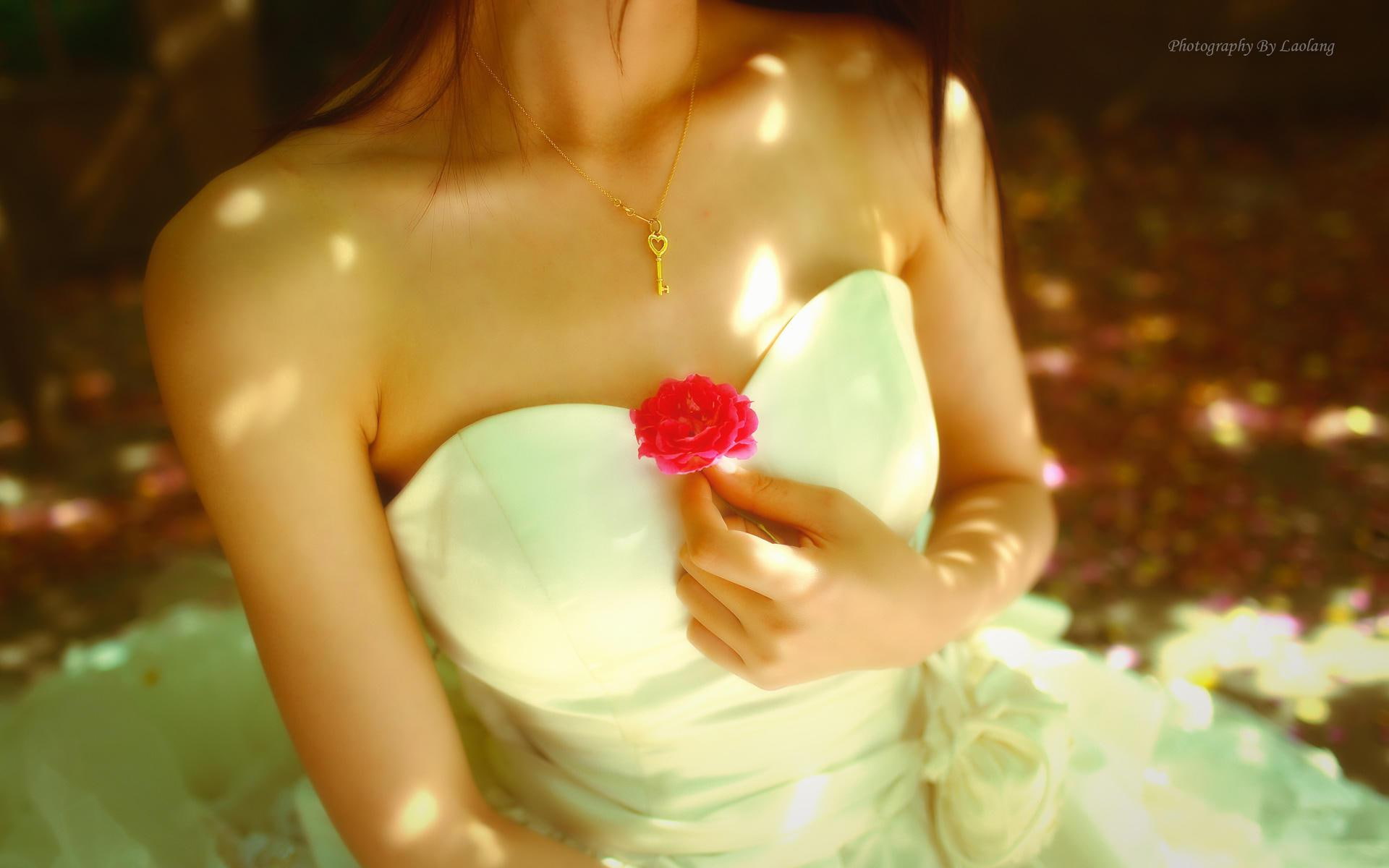 beauty, 1080P, beautiful, flowers, bride, wedding, married, necklaces, bride to be married, HD Wallpaper