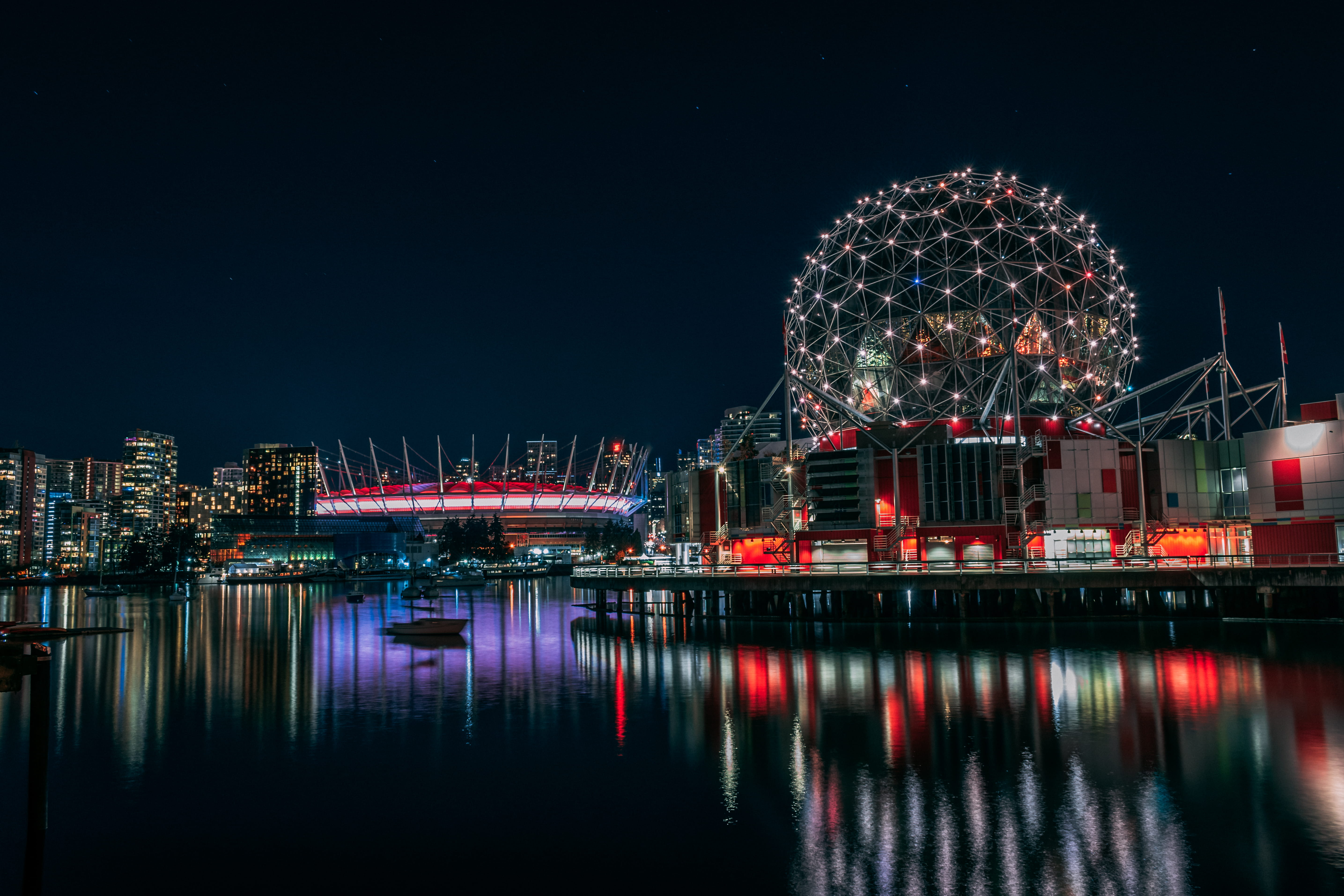 overlooking, buildings, office building exterior, skyline, ferris wheel, waters, night, boat, passing, building, metropolis, sky, science world, nightlife, HD Wallpaper