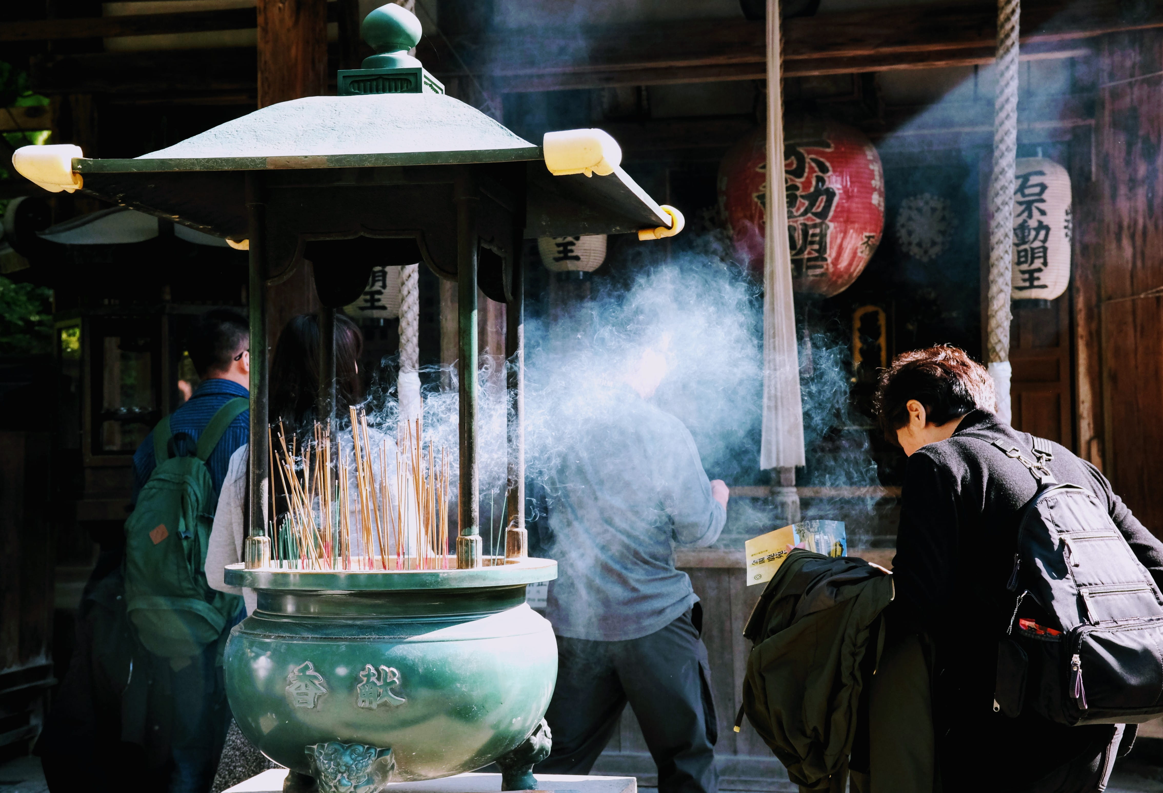 pray, incense, lantern, japan, kyoto prefecture, built structure, japanese, architecture, place of worship, old woman, motion, day, rear view, belief, fog, HD Wallpaper