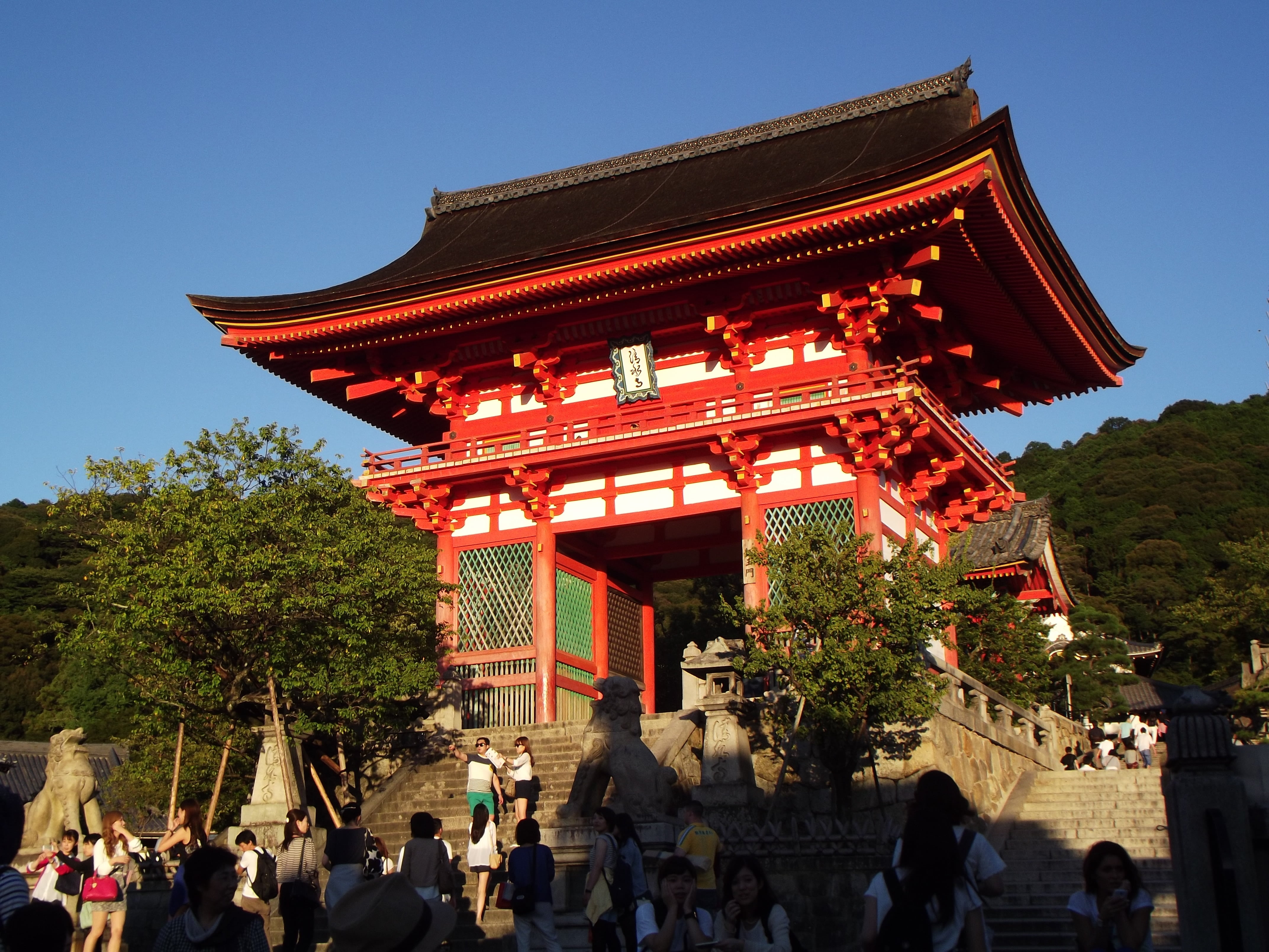 buddhism, belief, plant, temple, gate, culture, place of worship, entry, nature, architecture, real people, tree, religion, outdoors, asian, large group of people, HD Wallpaper