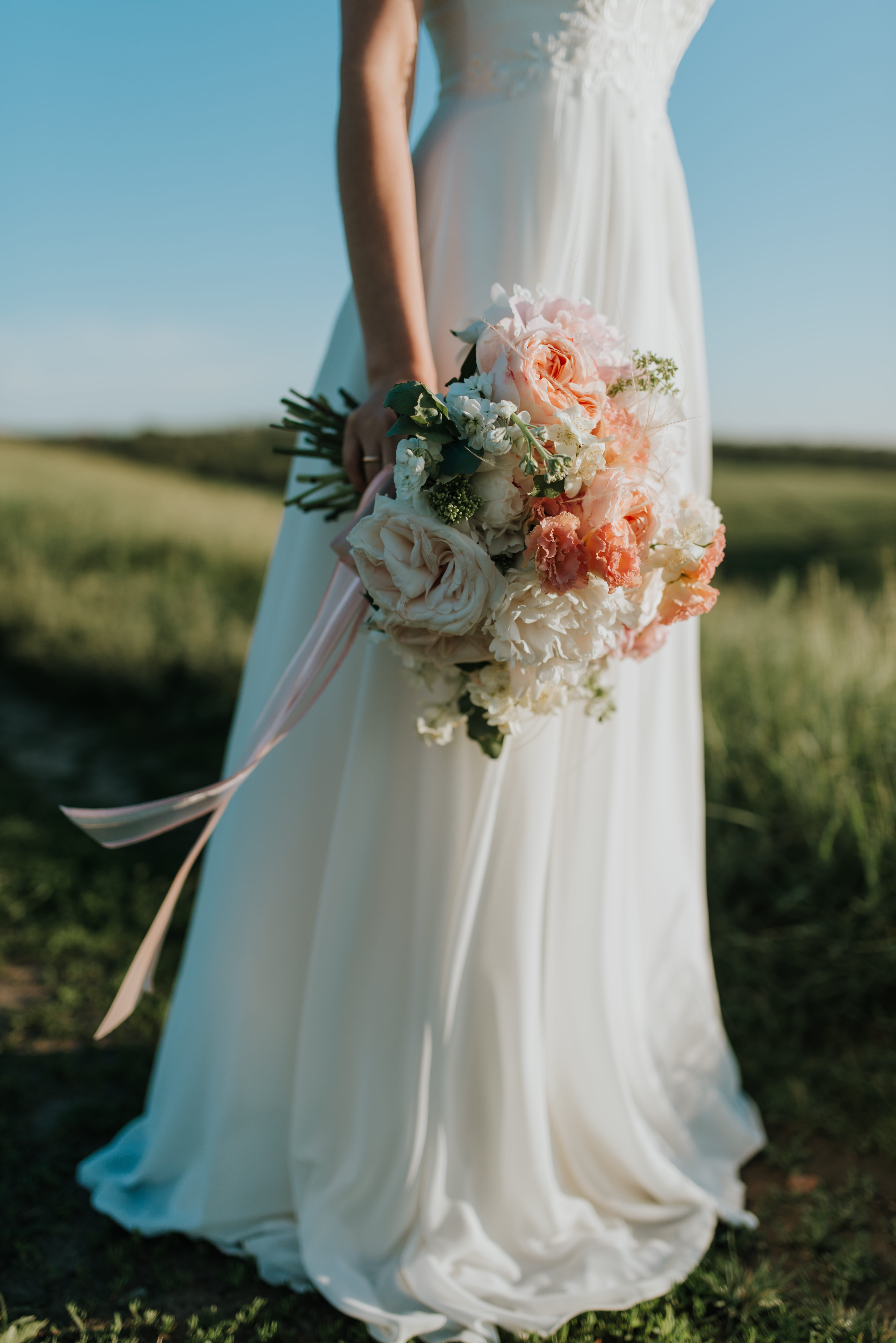 event, wearing, women, land, field, wedding ceremony, elegant, real people, fashion, beautiful, flowers, flower, wedding dress, holding, bride, woman, grassland, Phone HD Wallpaper