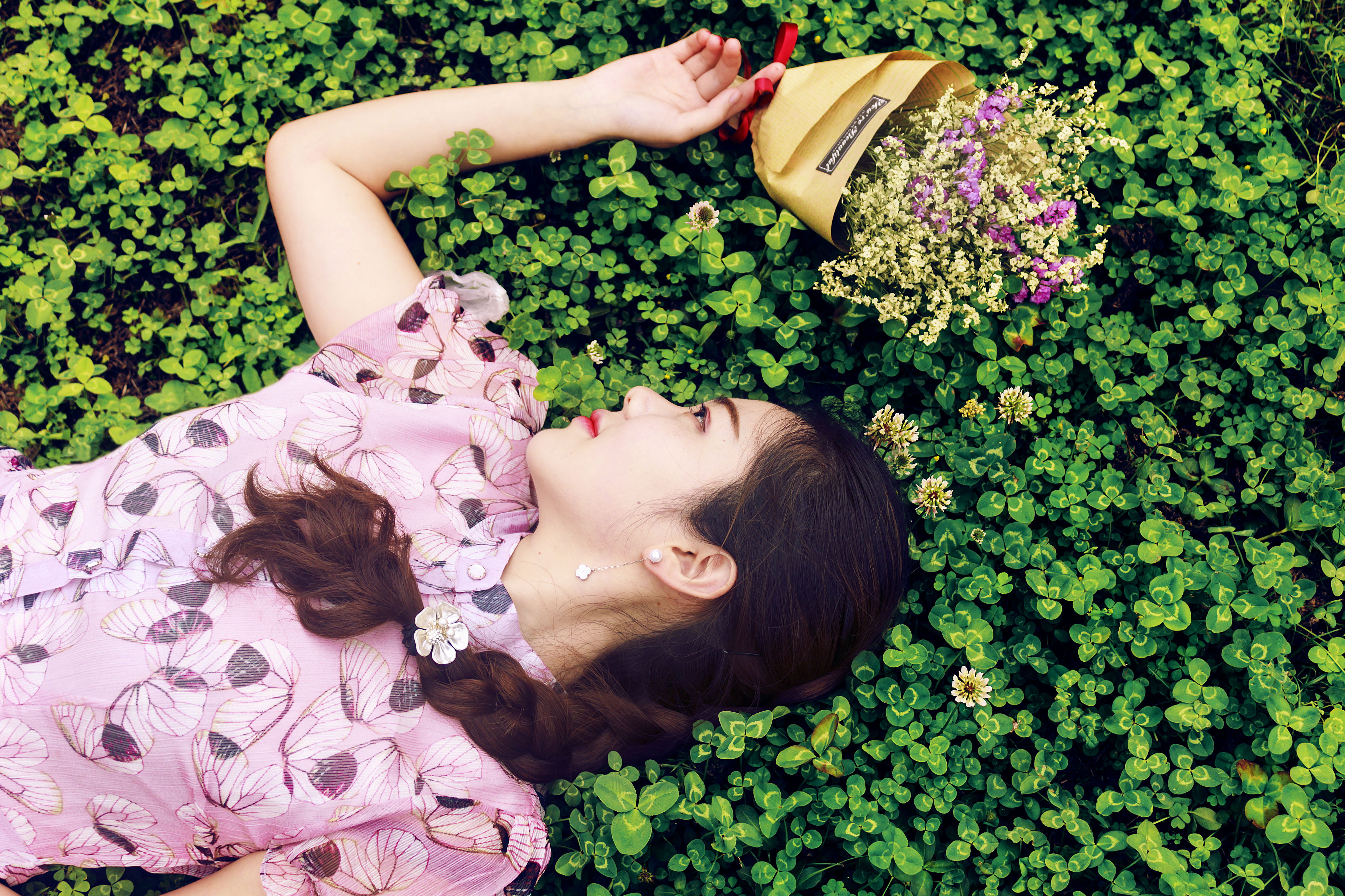 garden, high angle view, hairstyle, art, 5K, bouquet, outdoors, pretty, braided, photoshoot, lying down, beauty, flowers, beautiful, pose, park, floral, HD Wallpaper