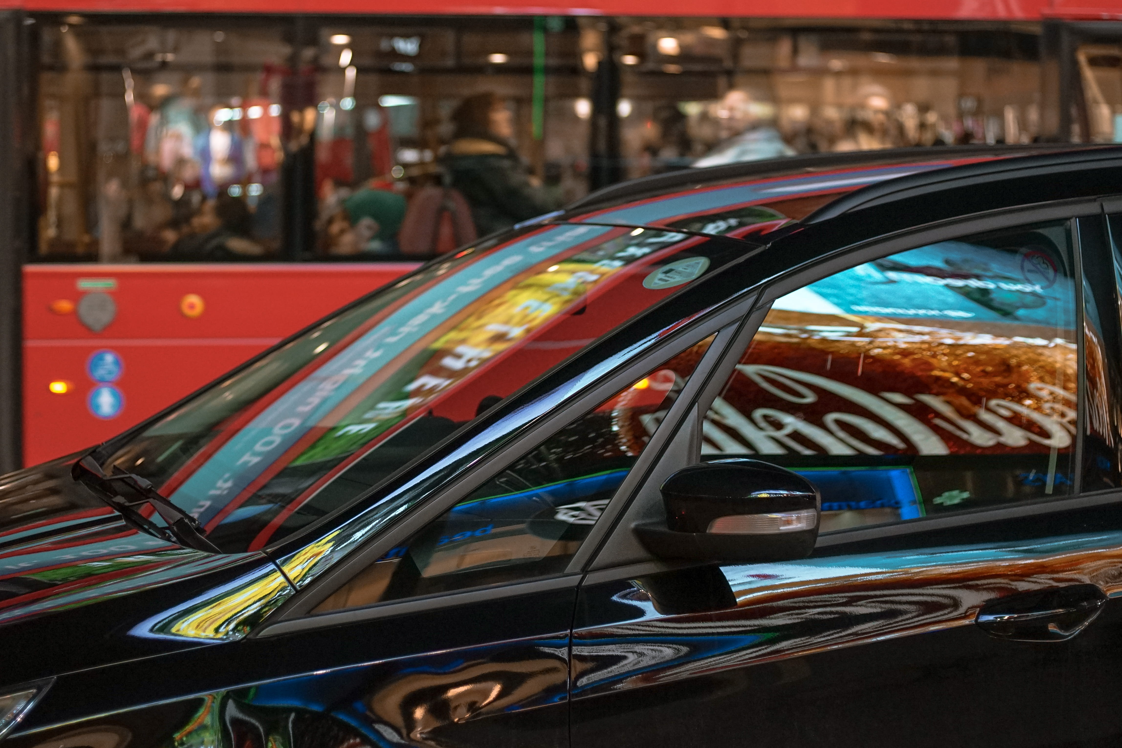 reflection, billboard, land vehicle, piccadilly, relfection, outdoors, united kingdom, mode of transportation, car, city, street, vintage car, 4K, retro styled, HD Wallpaper