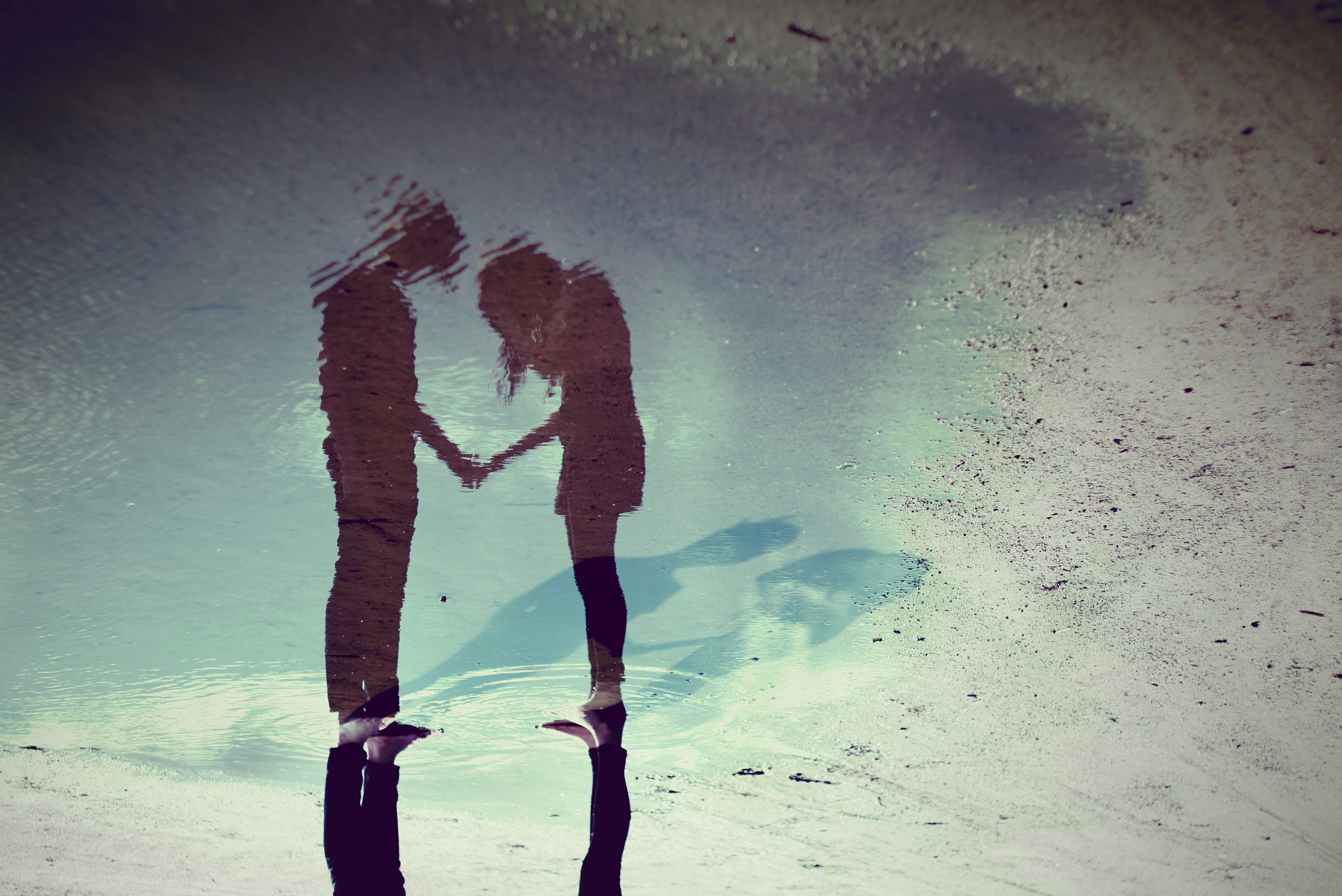photography, Canon, men, holding hands, 4K, relfection, women, HD Wallpaper